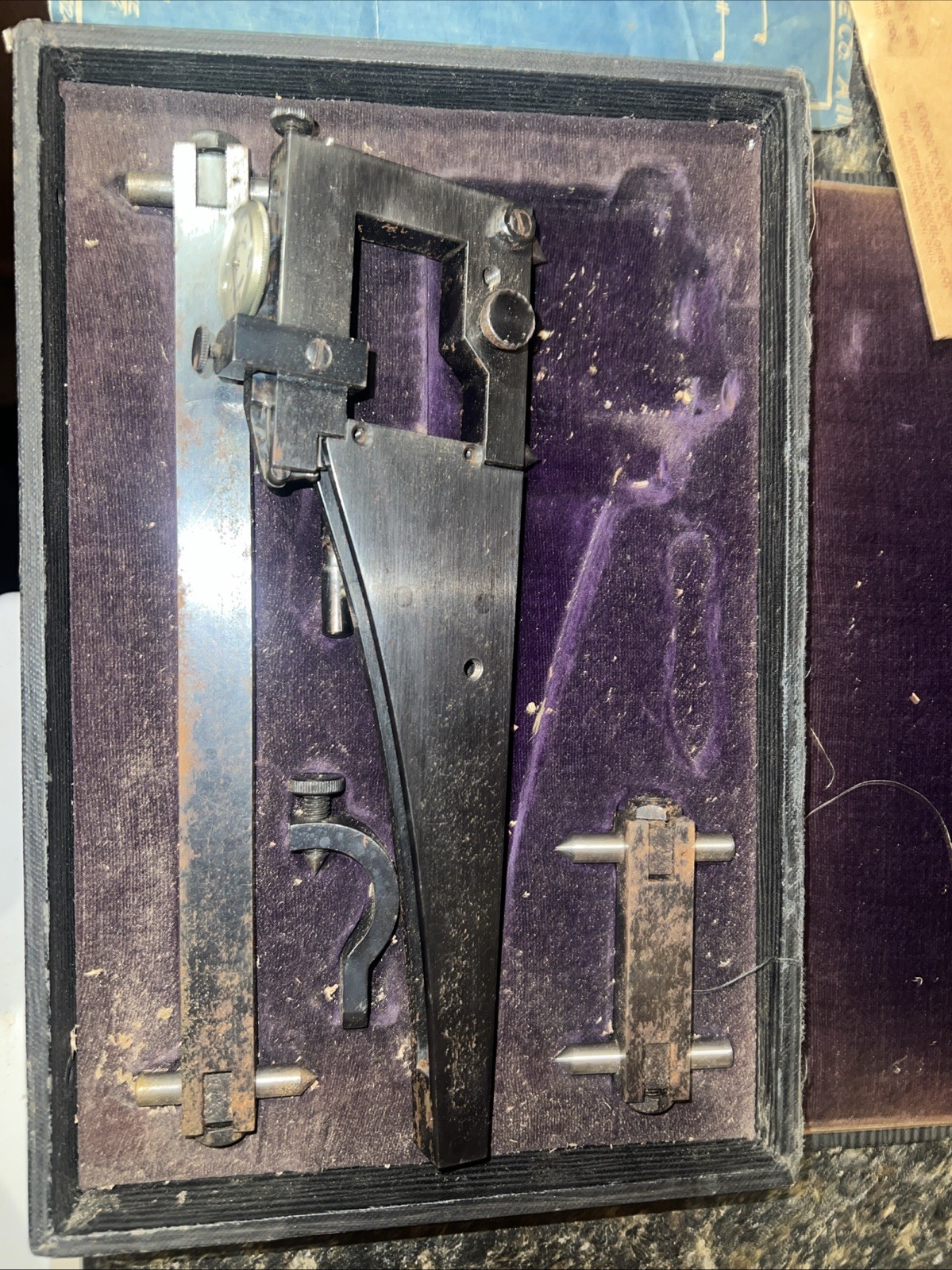Tinius Olsen Strain Gage Caliper Model S-2 English