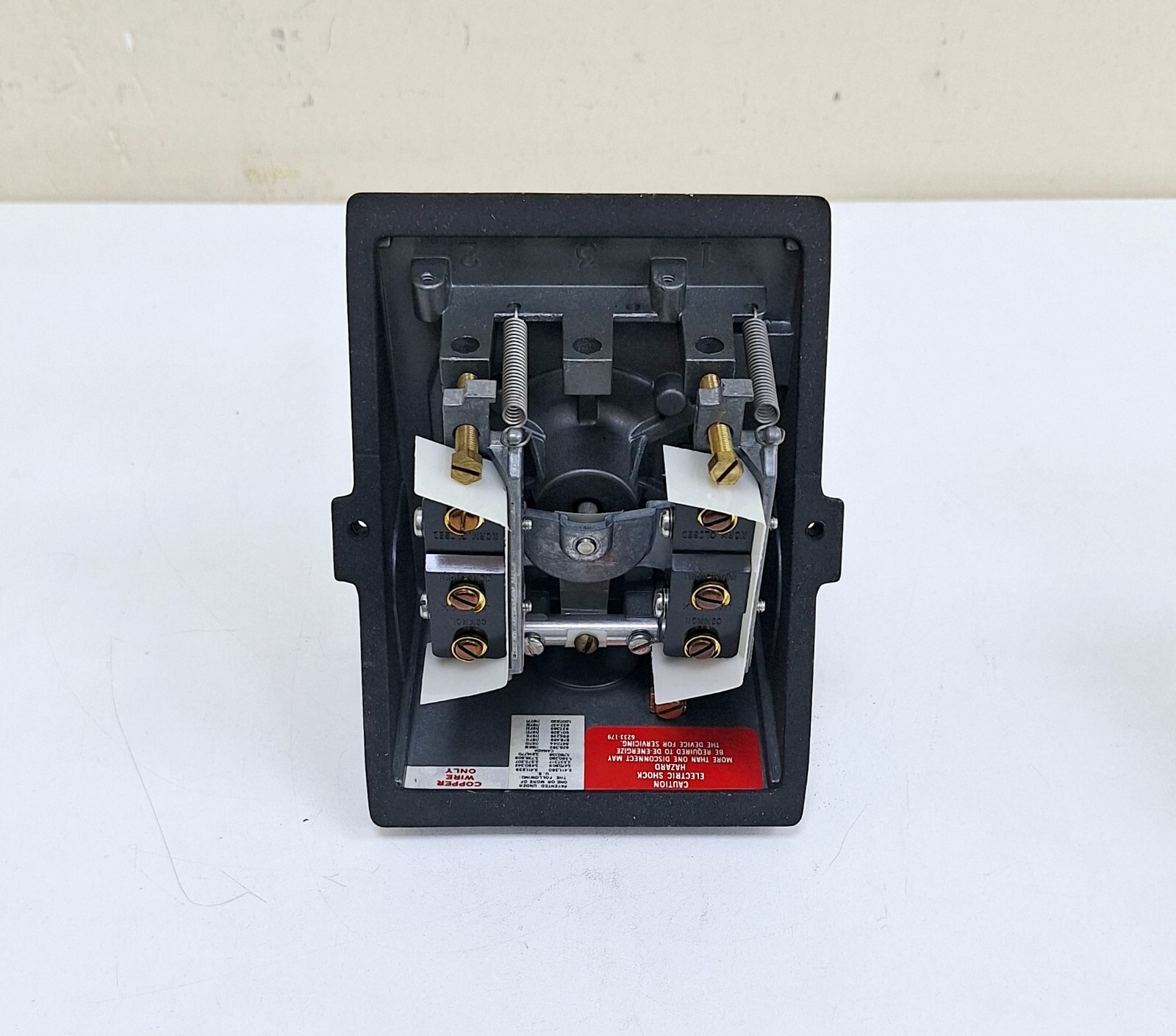 United Electric C402 / 120 Pressure Switch C402-120