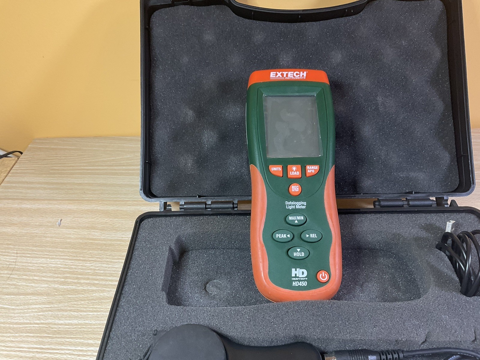 Extech HD450 Light Meter – Orange