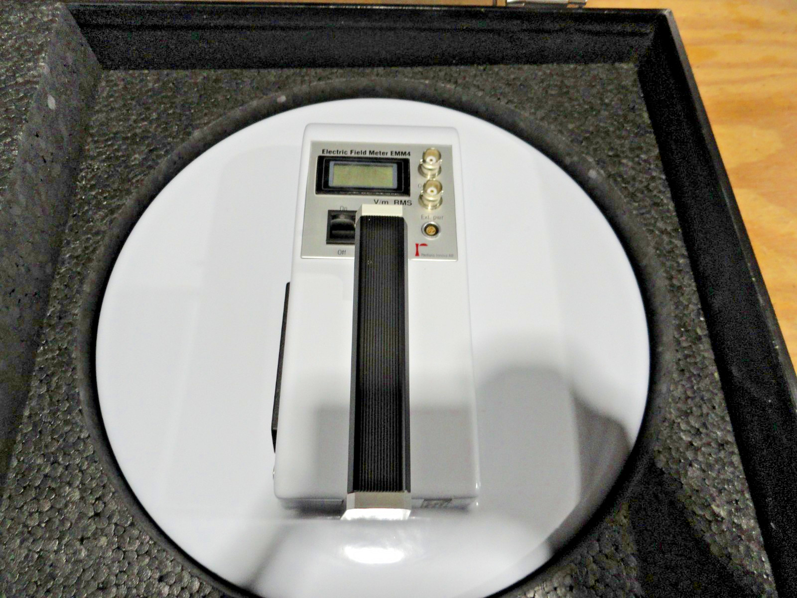 INNOVA AB EMM4 ELECTRIC FIELD METER W/CASE