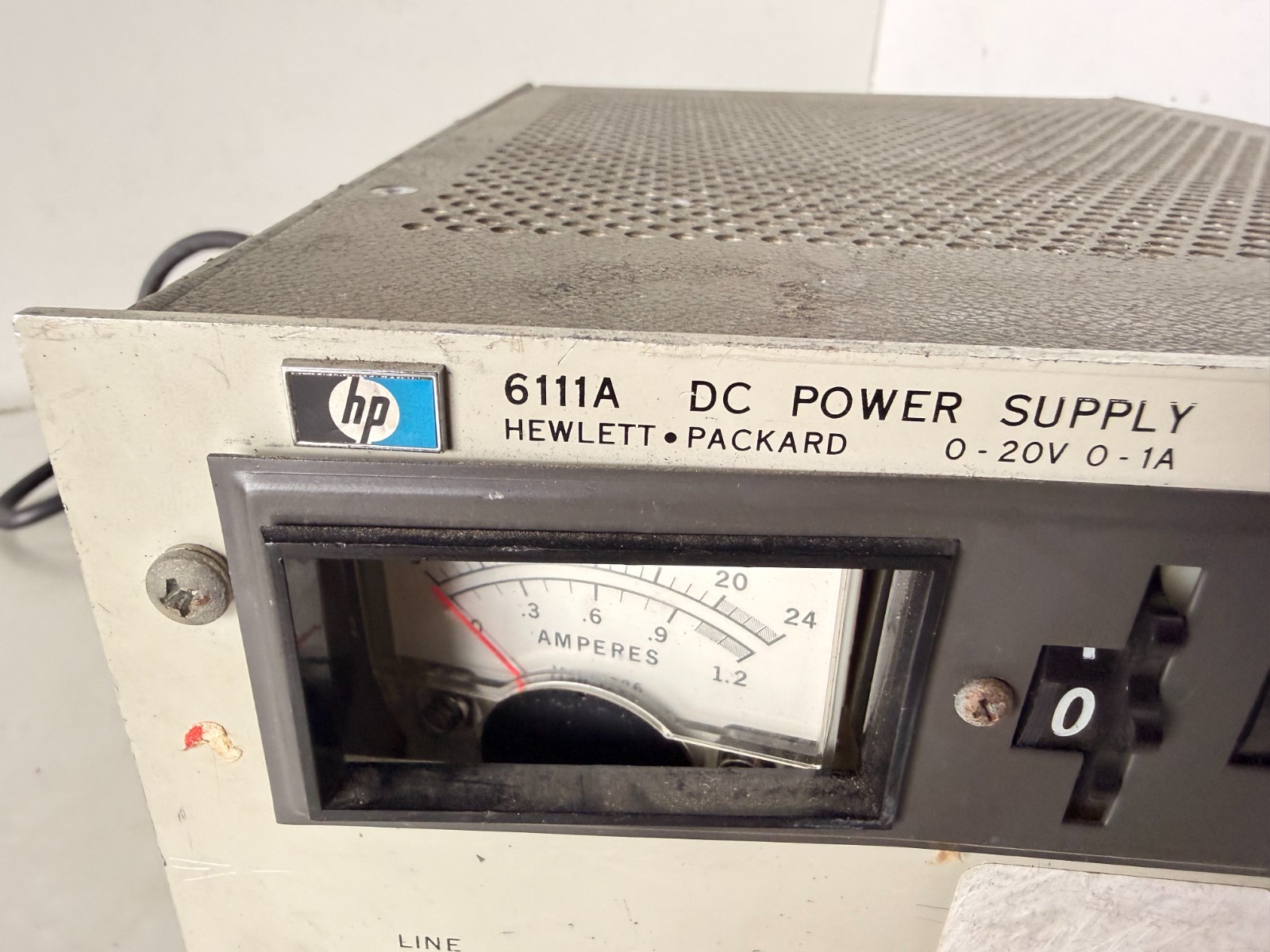 Hewlett-Packard 6111A DC Power Supply, 0-20V, 0-1A (30)