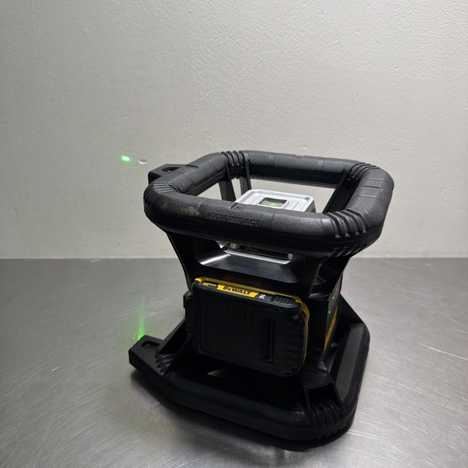 DEWALT DW080LGS 20V MAX Cordless Tool Connect Green Tough Rotary Laser Level Kit