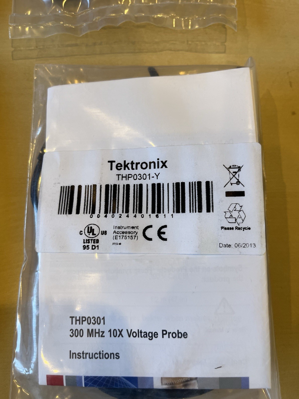 4 Color Set of Tektronix THP0301 300 MHz 10C Voltage Probe Accessories