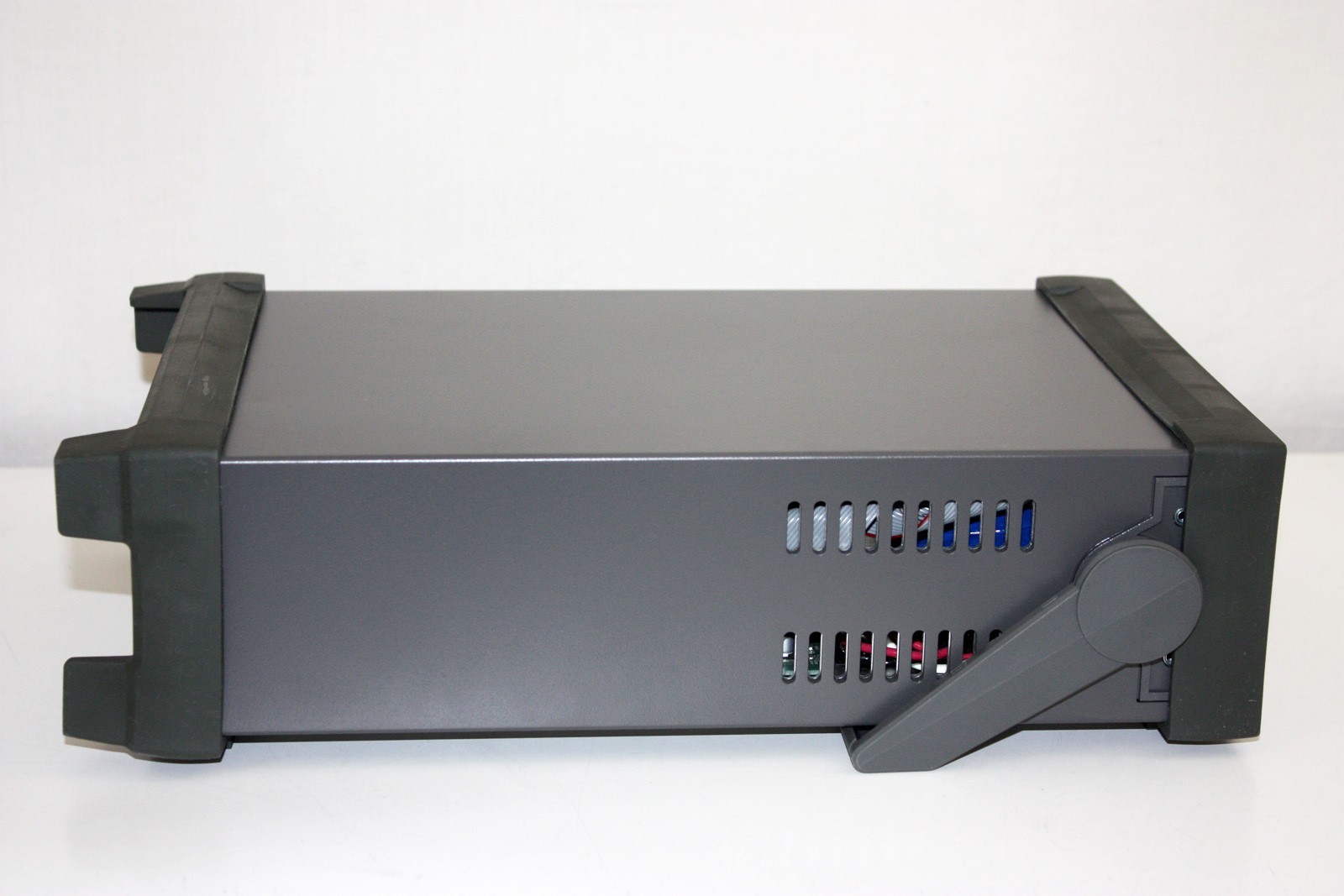 Keithley 2200-20-5 Single-Output Programmable DC Power Supply, 20V/5A