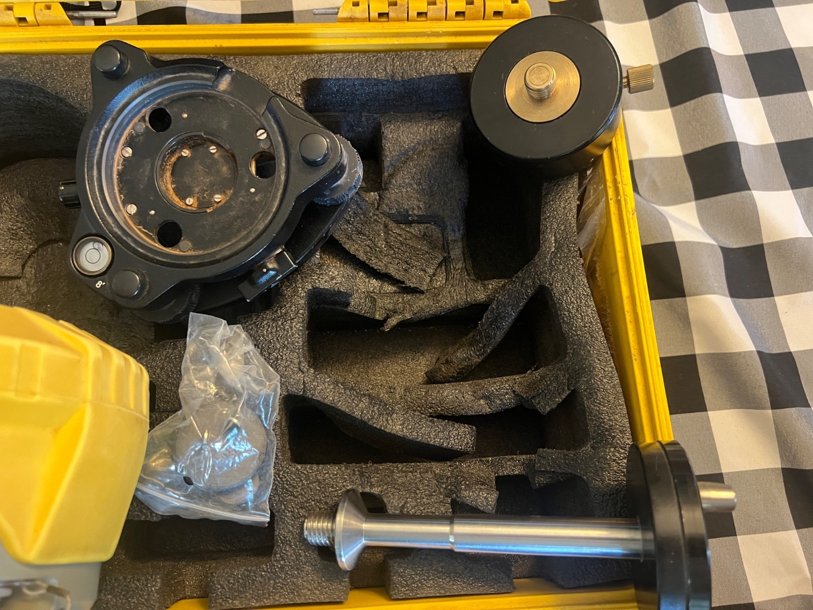 GeoMax Zenith 35 Pro Base and Rover GSM-UHF and Carlson Surveyor 2 Controller