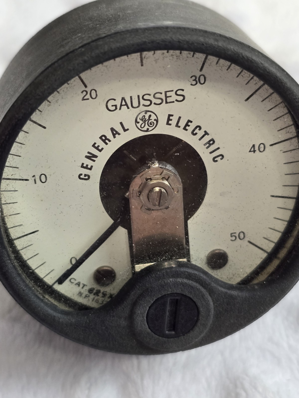 Vintage General Electric Gauss Meter Kit Advanced Development Case Magnet Lab 50
