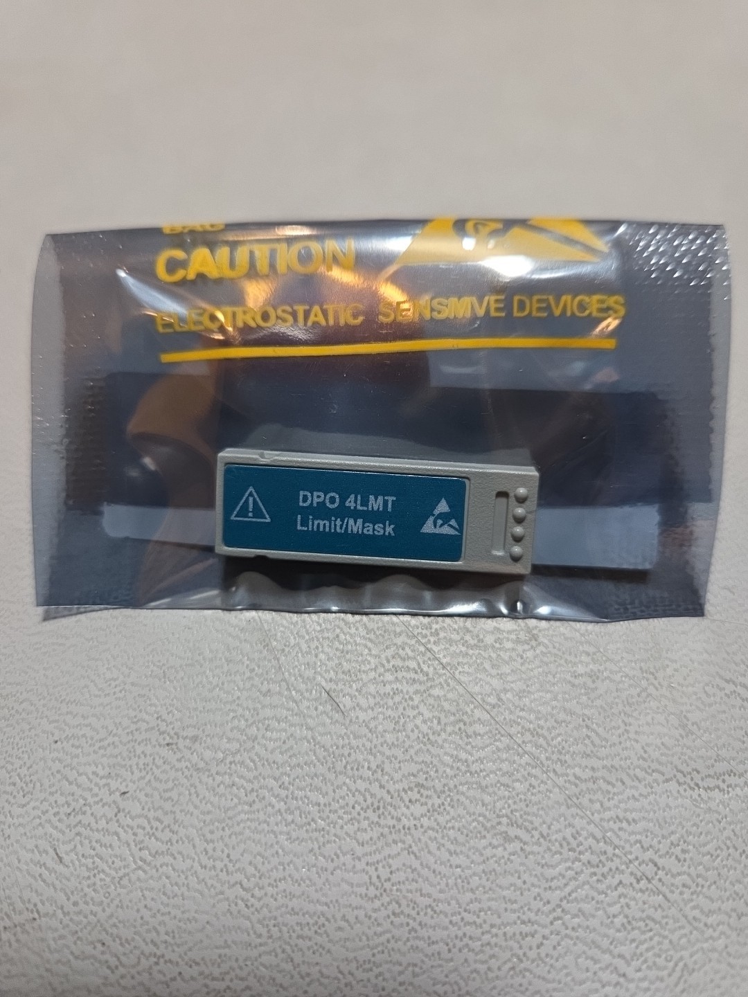 TEKTRONIX DPO4LMT Application Module- Limit and Mask Testing MDO4000/C MSO4000/B