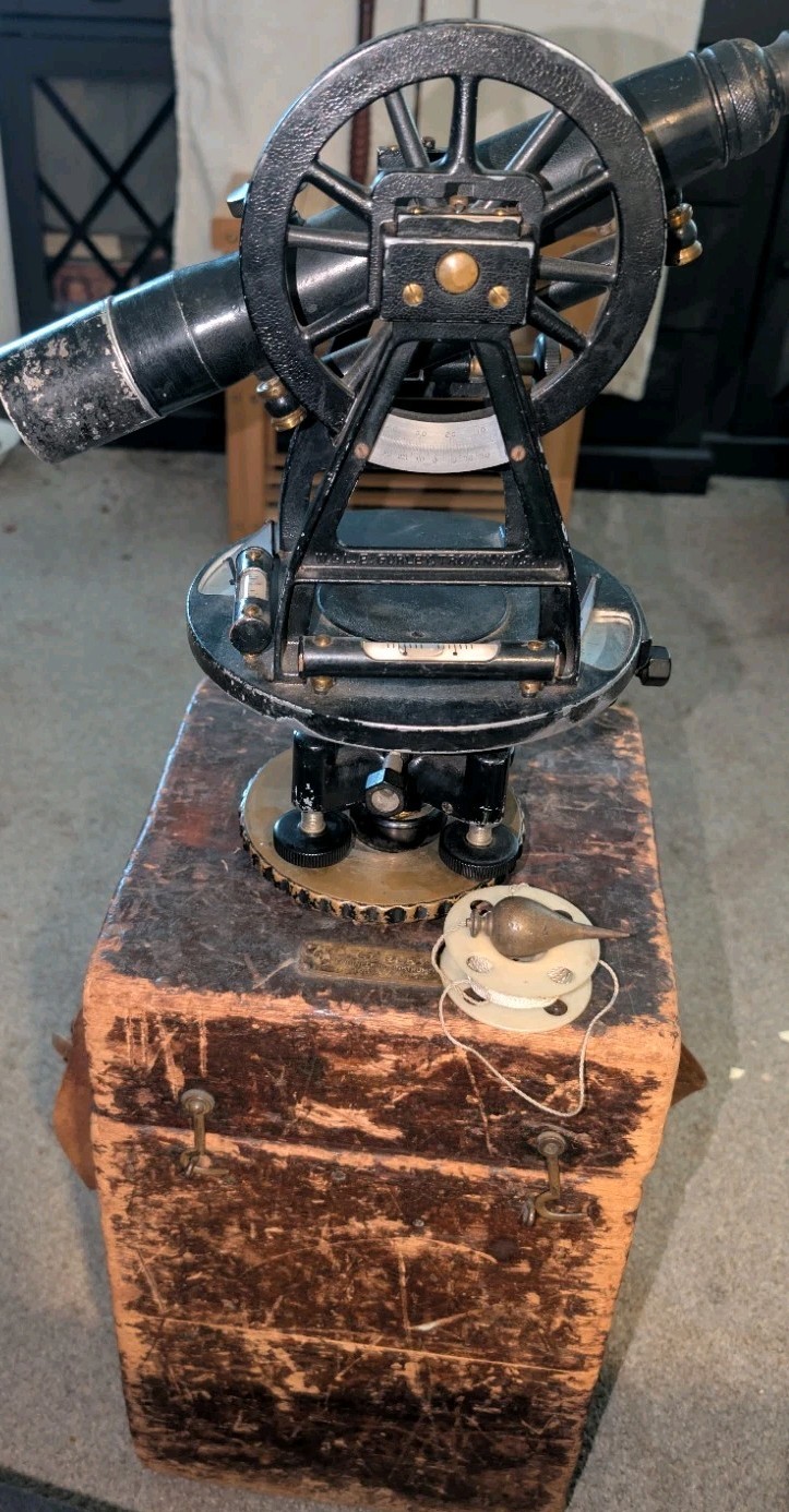 W.L. & E. Gurley Surveyor Transit .96ft Engineering Wood Box Vintage PLZ READ!