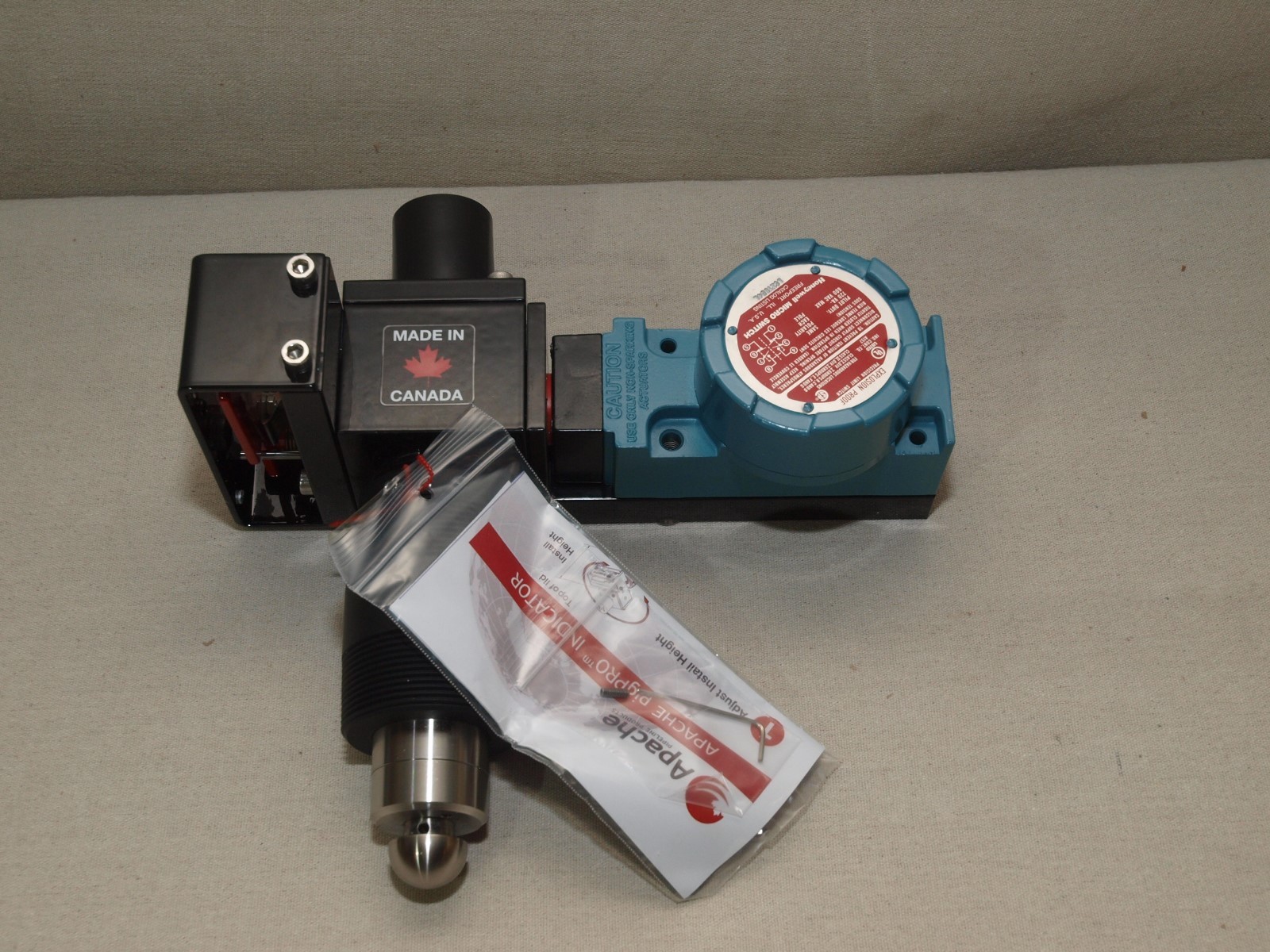 Apache 53000000 pigPro 53 Passage Indicator set at 1480psi – Honeywell LSXYDB4L