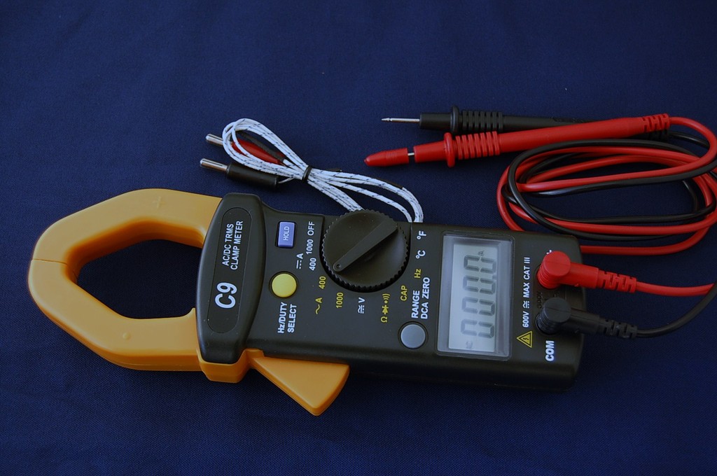 TRMS AC DC Clamp Meter Ammeter Digital Multimeter+Capacitor Tester HVAC Tool New