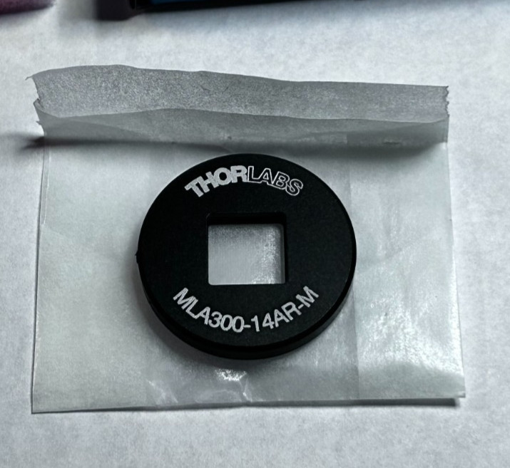 THORLABS Ø1″ Mounted Lens Array, 400 – 900 nm AR Coating, Pitch = 300 µm, f = 14