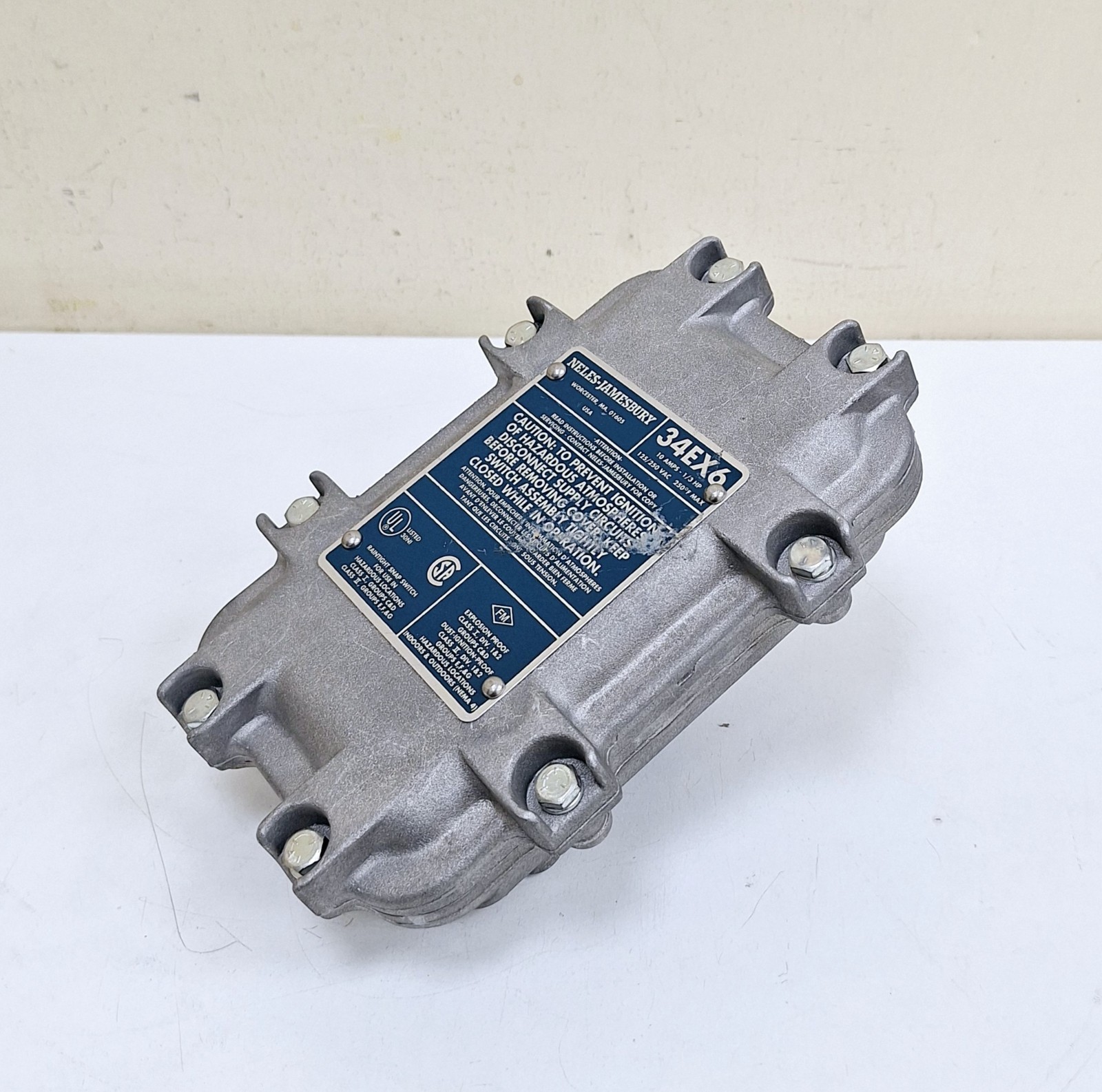 Neles-Jamesbury 34EX6 Limit Switch 10A – 1/3 HP 125/250 VAC
