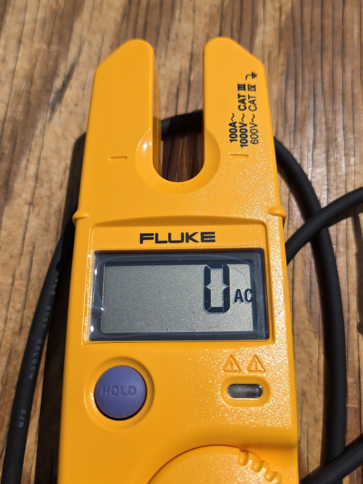 NOS FLUKE T5-1000 Electrical Tester Current Voltage Continuity 1000V NEW