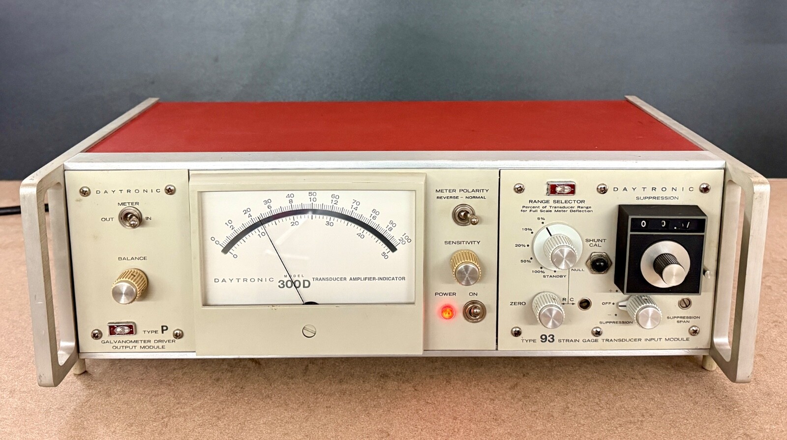 Daytronic 300D Transducer Amplifier System with Galvanometer and Strain Gage