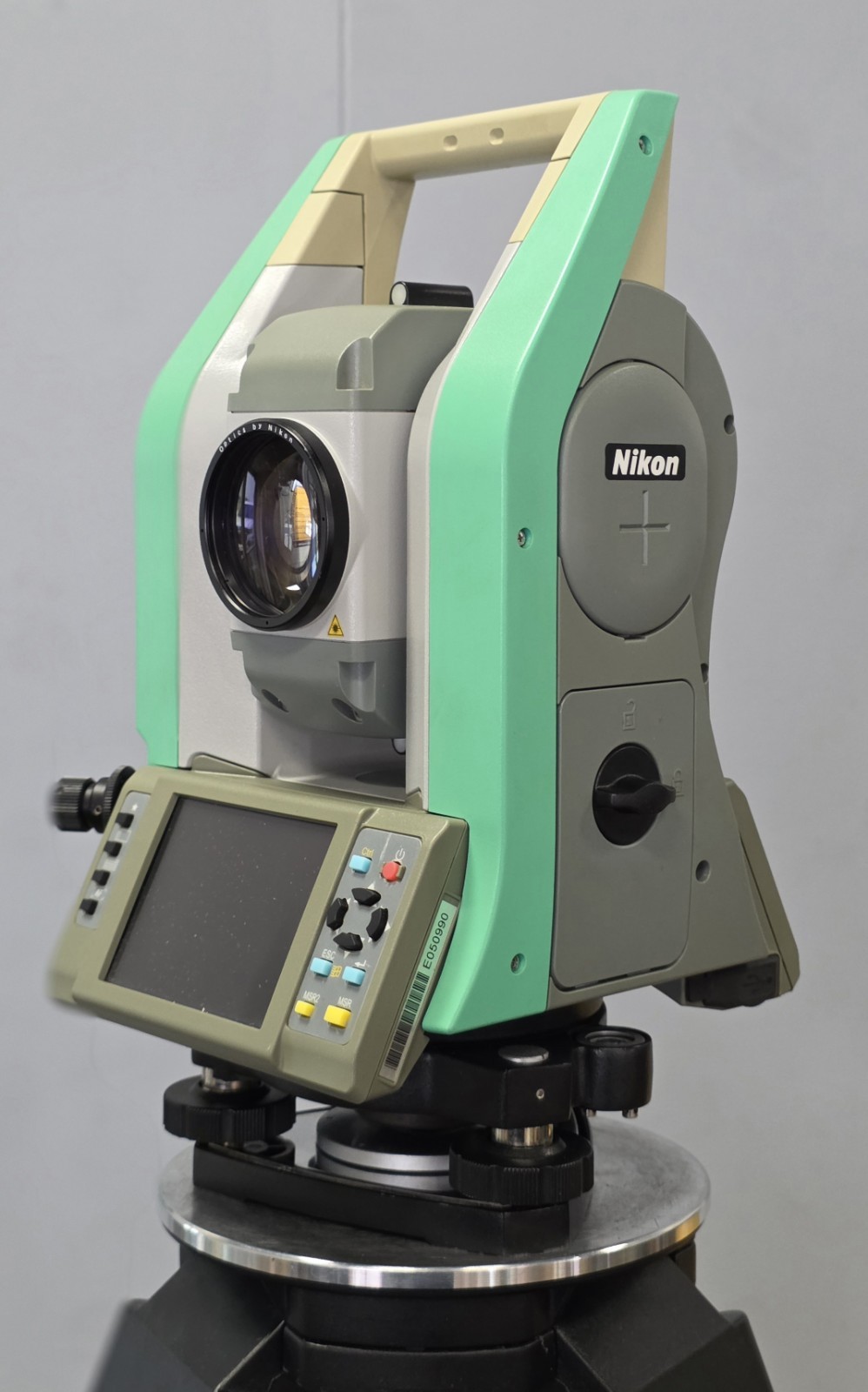 Nikon XF 3″ AutoFocus Reflectorless Survey Total Station w/ Survey Pro 6.4