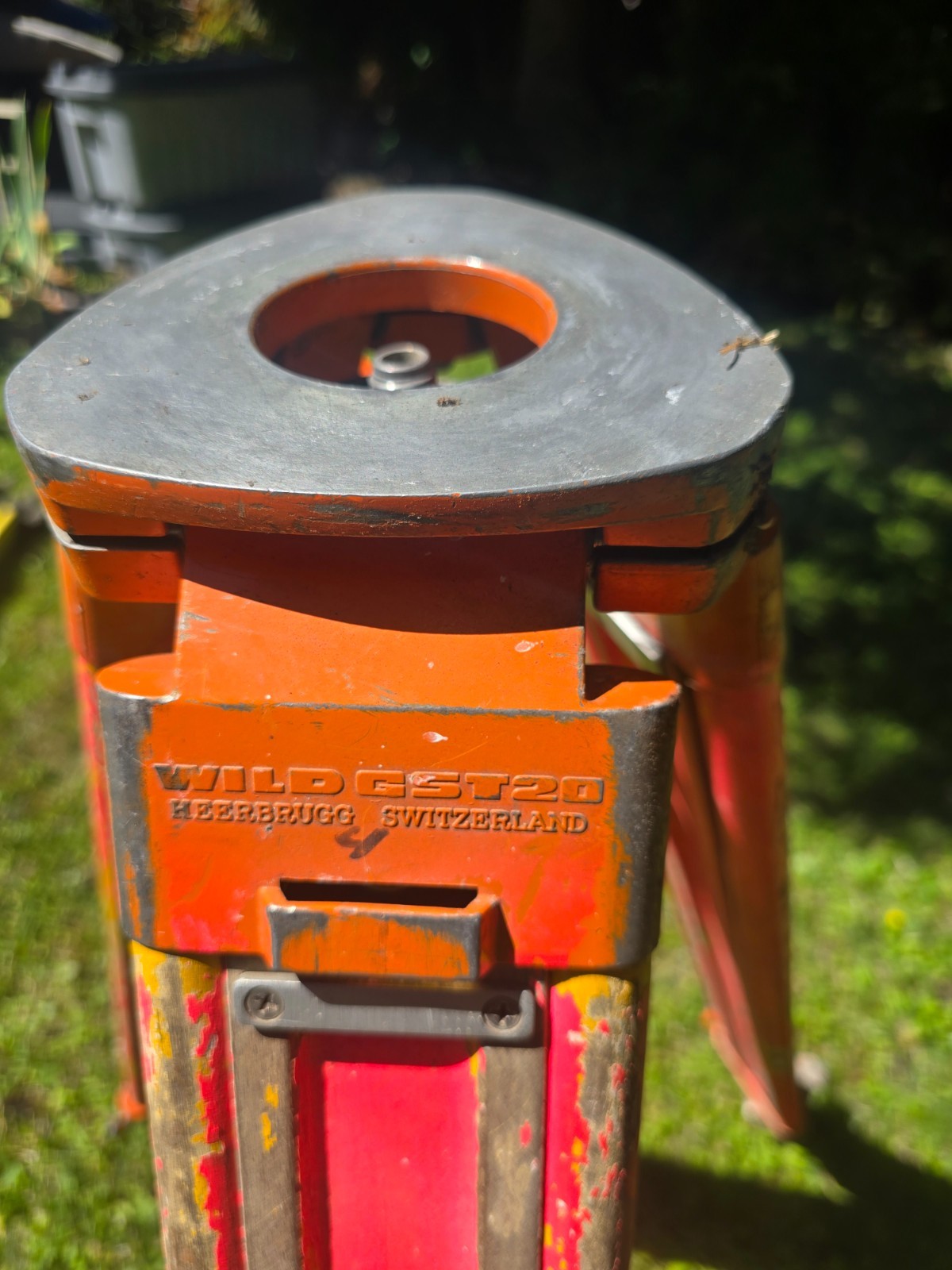 Wild GST20 Land Surveyors Tripod