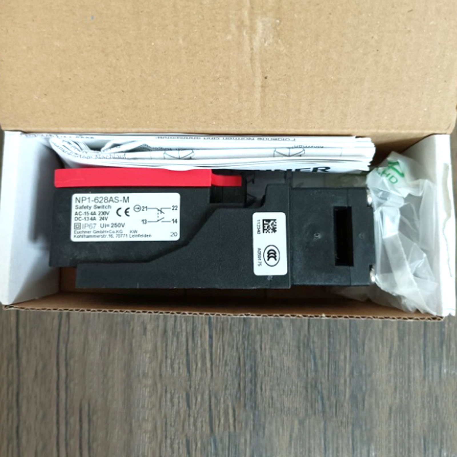 NEW EUCHNER 1PCS NP1-628AS-M Security Door lock 083688 ONE Year Warranty