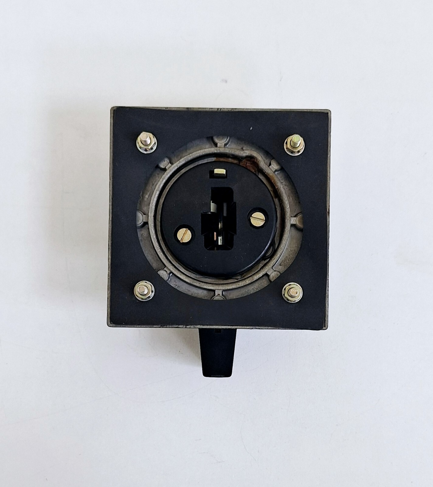 Siemens 8UC4 / 204-0LB01 MCC Type Handle Mechanism