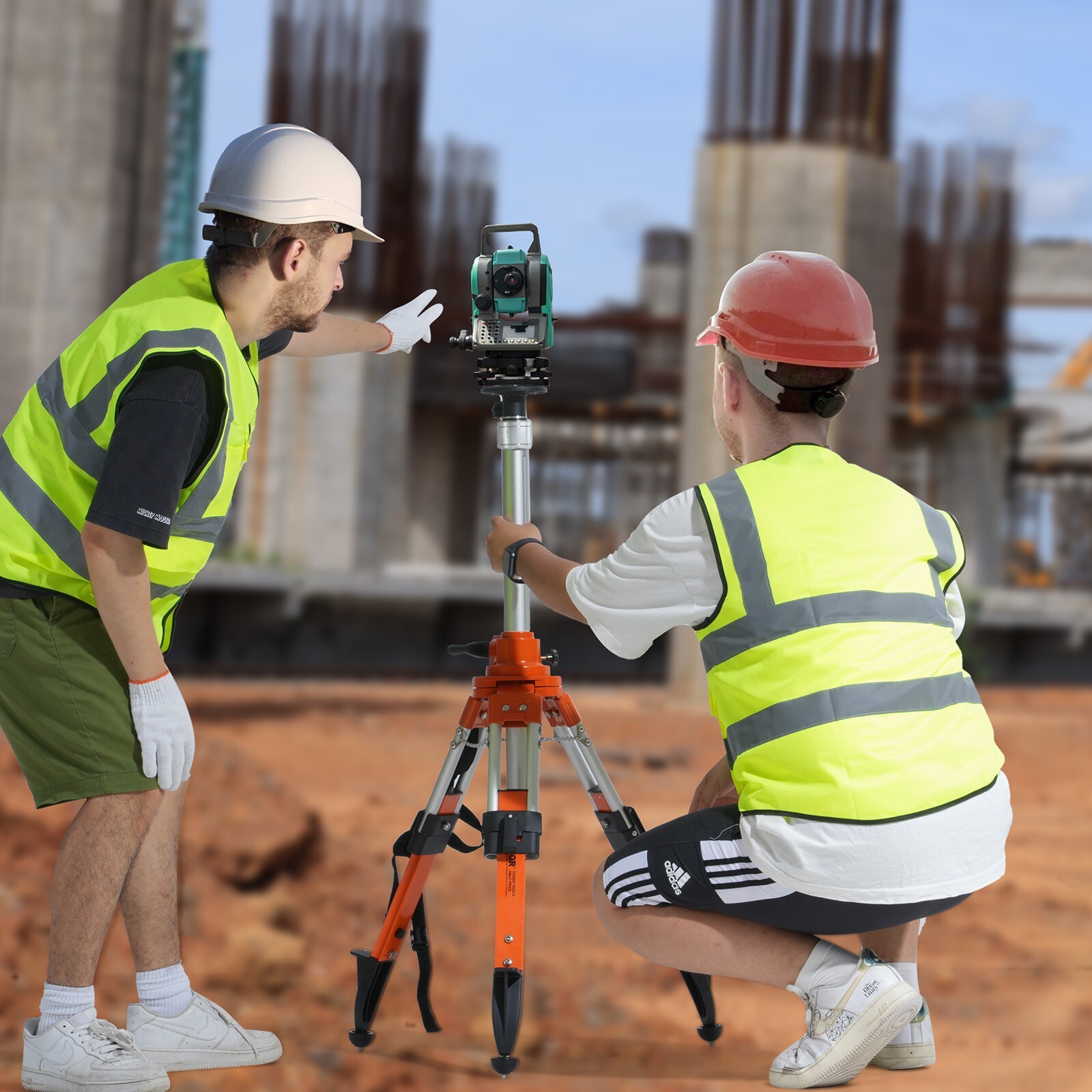 VEVOR Laser Level Tripod Stand 5/8″-11 Thread 27.16-67.71 in Height Adjustment