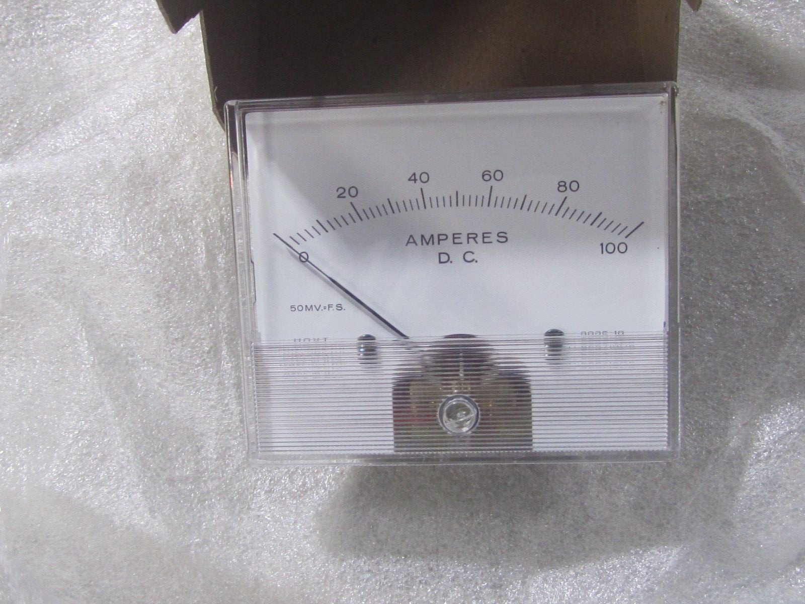 NEW Hoyt 2035 3.5″ Rectangular 0-100 DC Amperes Panel Mount Ammeter