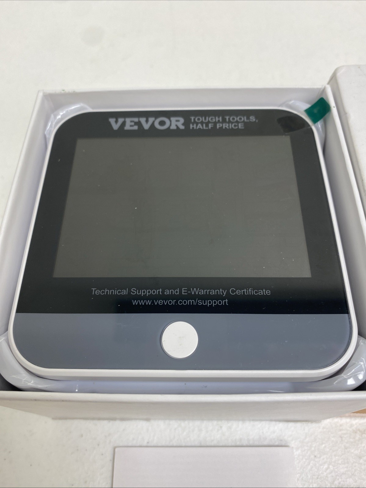 VEVOR Mini Air Quality Monitor 8-In-1 W/ 4.1″ HD Display & Rechargeable Battery