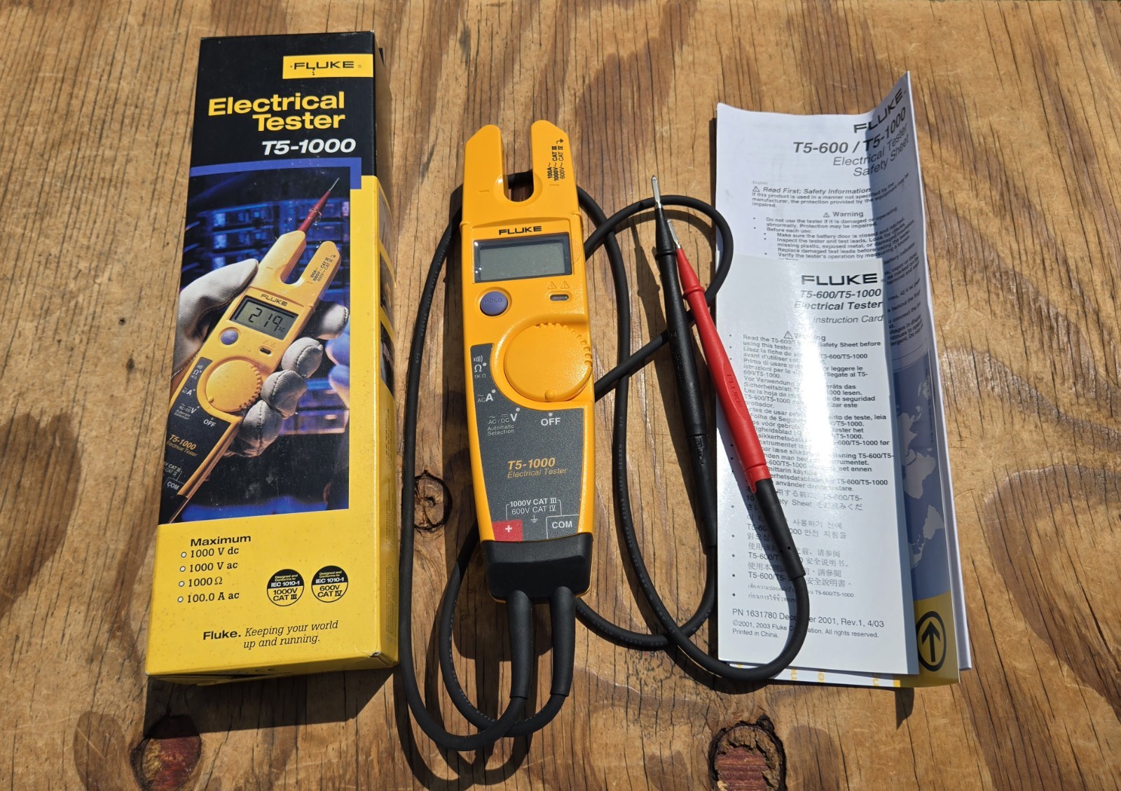 NOS FLUKE T5-1000 Electrical Tester Current Voltage Continuity 1000V NEW