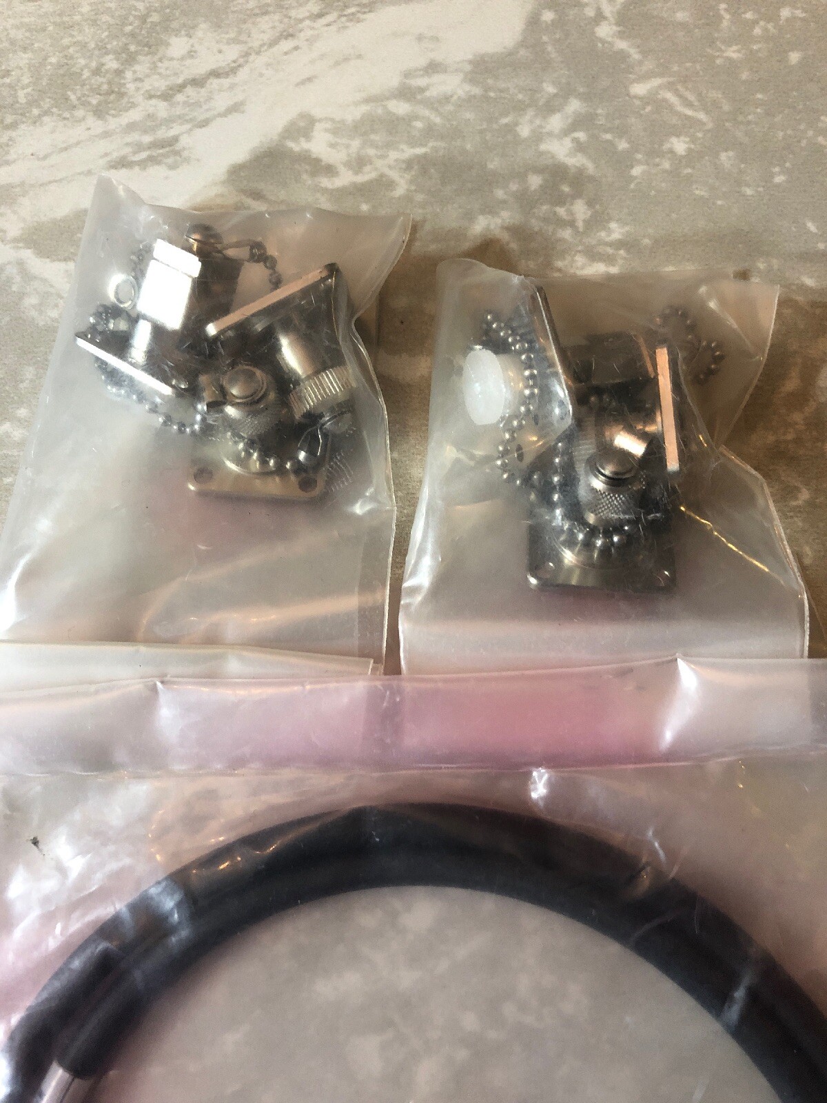 Tektronix 012-1338-00 75 W, 36 in, male to male BNC connectors Coaxial