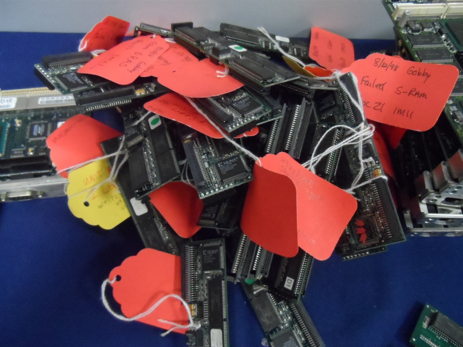 SARNOFF 4GB Memory Modules Lot 200 Pieces Lot Make 9 LB of Scrap 30 May Bad