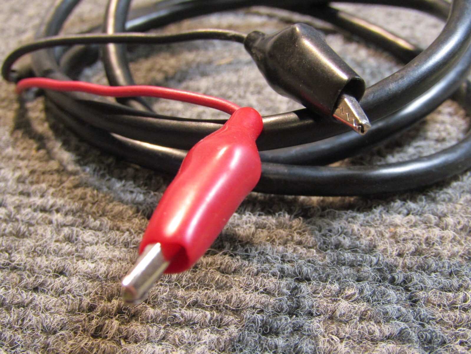 Unbranded Test Prod with BNC connector & Small Alligator Clips ~ 3 Feet Long ~ B