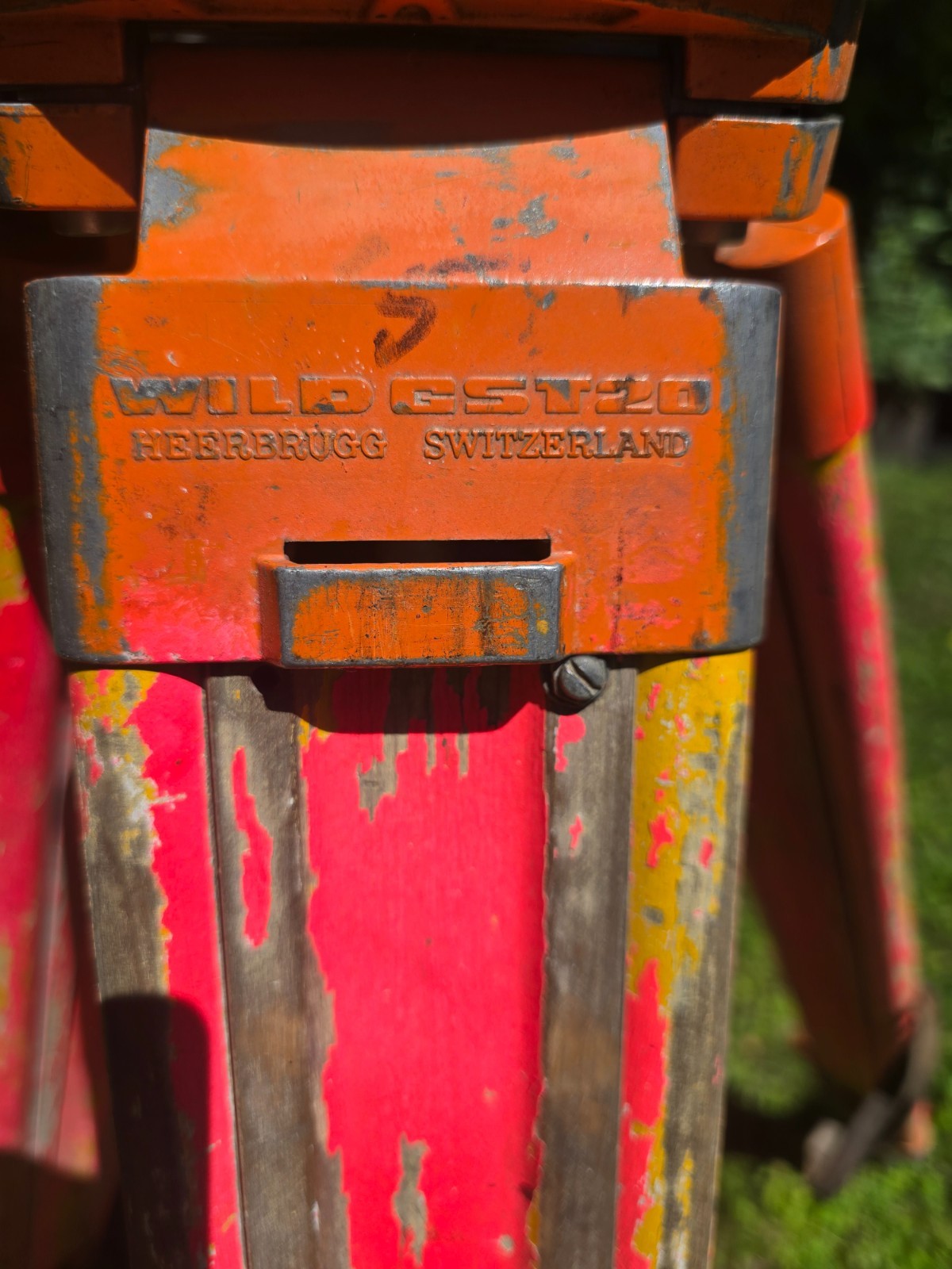 Wild GST20 Land Surveyors Tripod