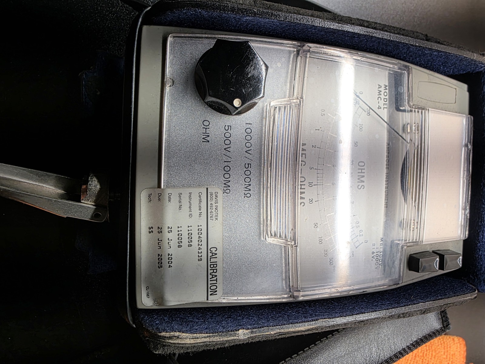 Amprobe AMC-4 Insulation Resistance Megohmmeter 500V/1000V 0-1000MΩ Case