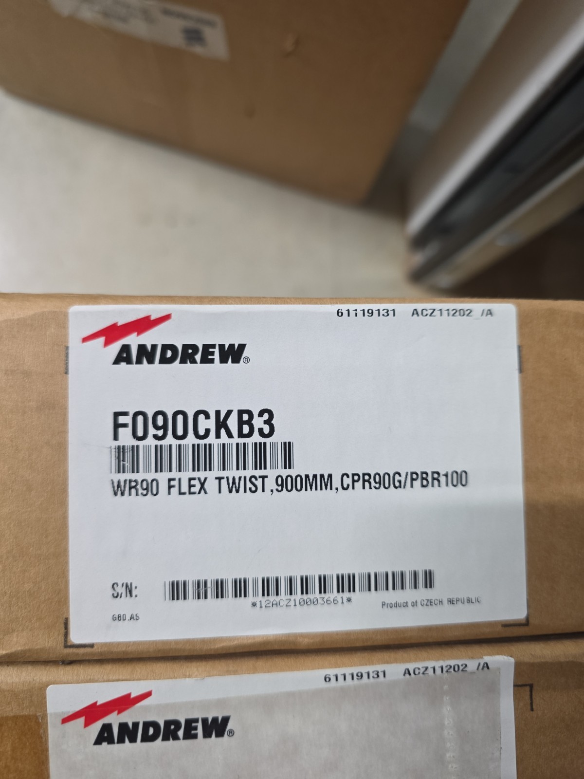 COMMSCOPE F090CKB3 10.7-11.7 GHz 36″ Flex Twist CPR90G to CPR90G Flange (BG-SD)
