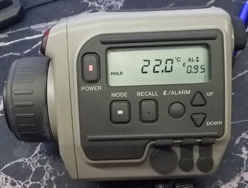 MINOLTA TA-0510F (Autofocus) AF SPOT Thermometer -50 to +1000 ° C