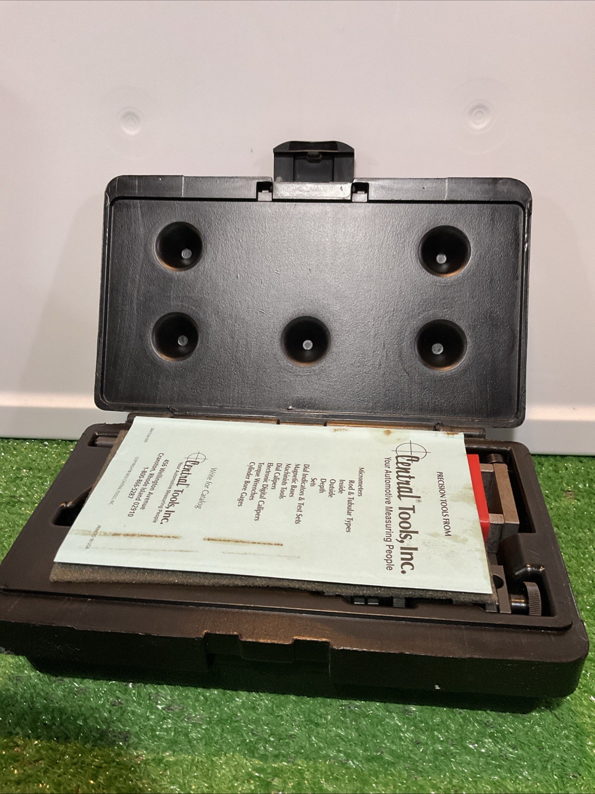 Central Tools 6405 Indicator Dial Set 0-100, 0.001″ Increments – Magnetic Base