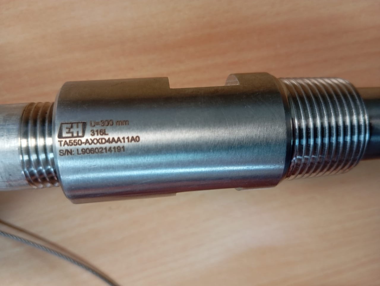 Endress+Hauser / Resistance Thermometer / TR66-ADABD1X11CA0 / U=300mm, -200/600C