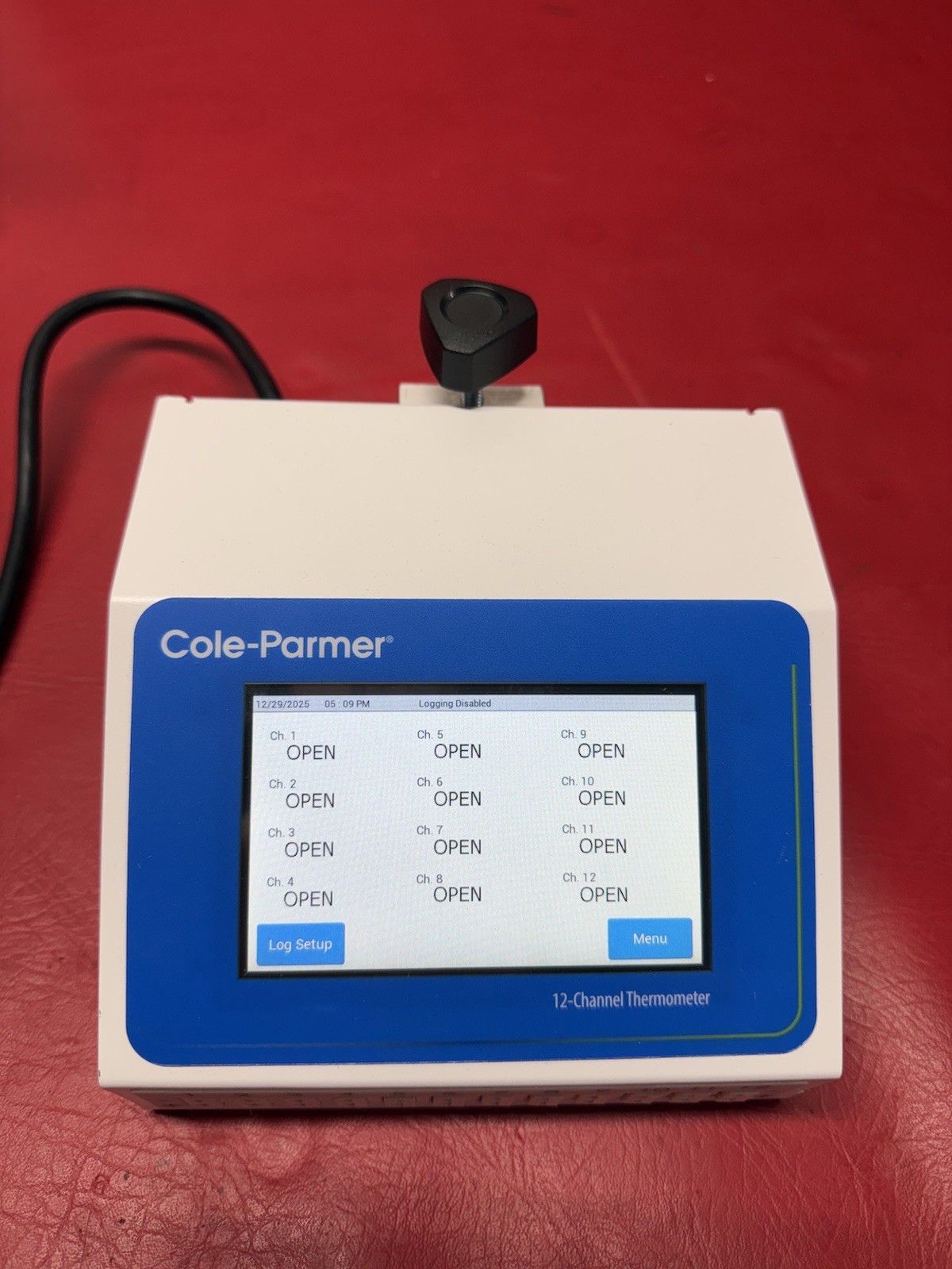 Cole Parmer Touchscreen 12 Channel Scanning Data Logging Benchtop Thermometer