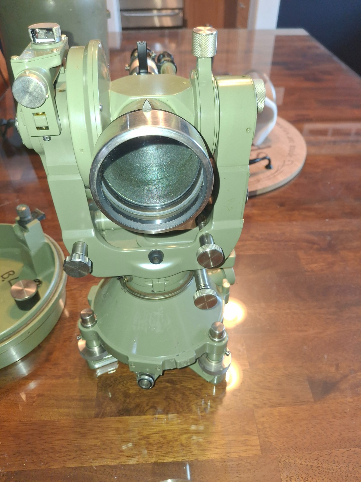 Wild T3-74251 Theodolite with Bullet Case – Untested