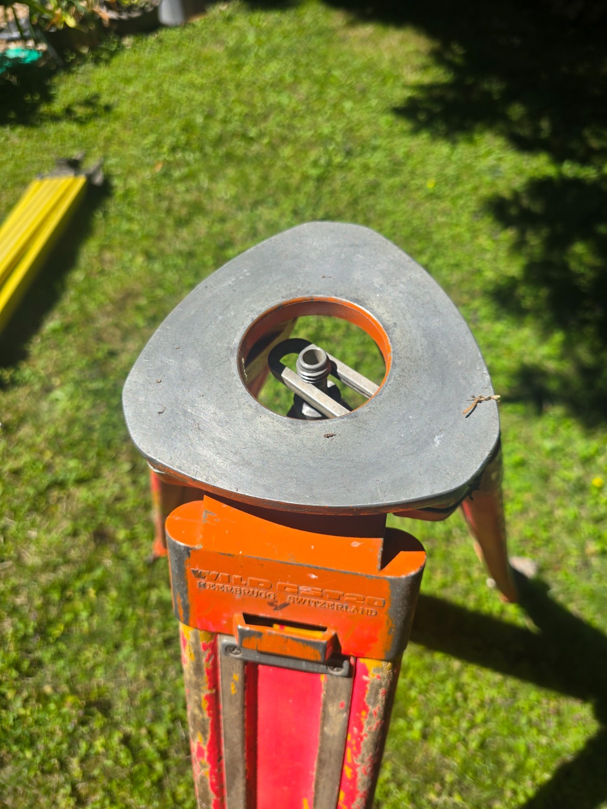 Wild GST20 Land Surveyors Tripod