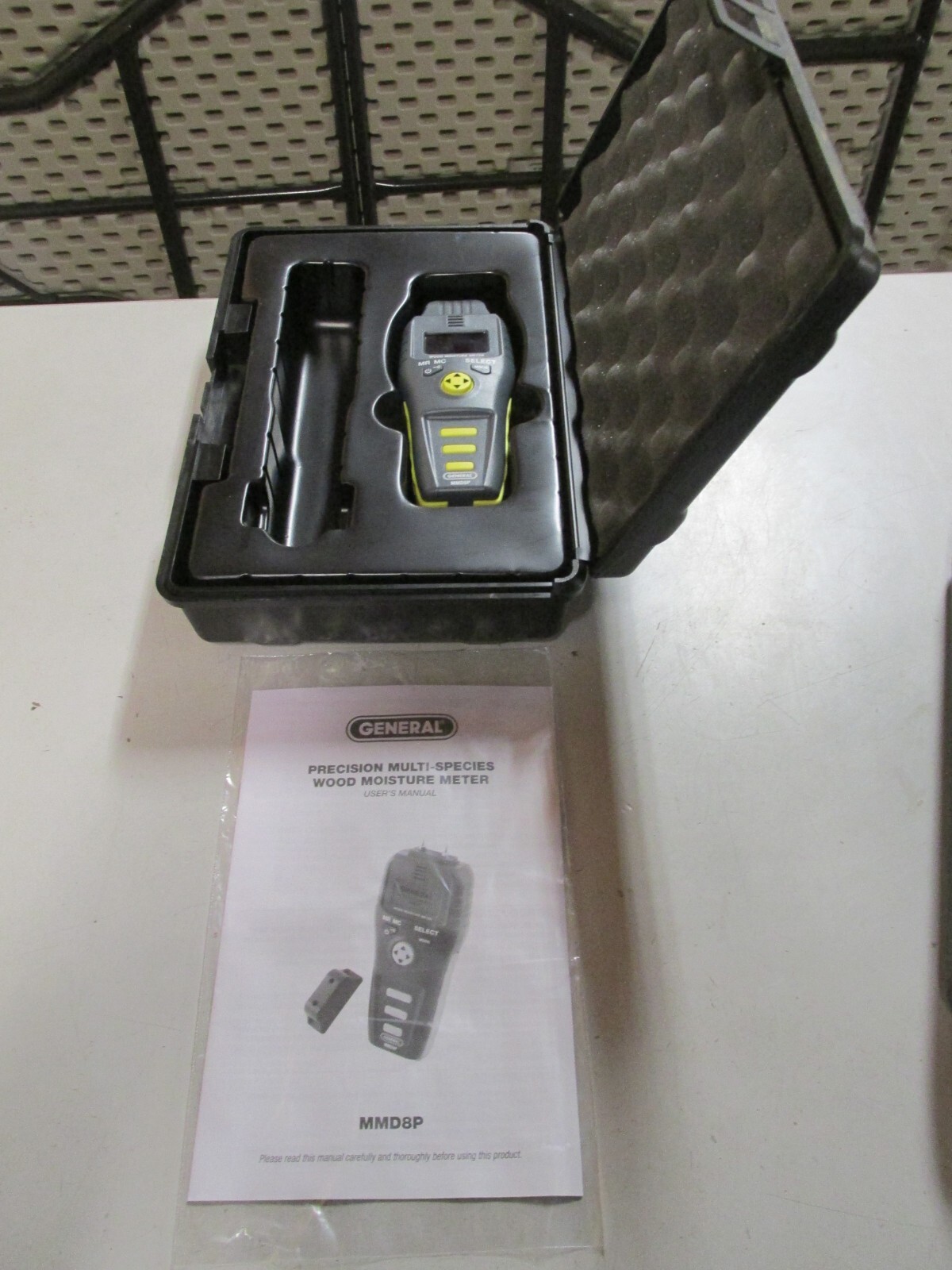 General Tools MMD8P Precision Multi-Species Wood Moisture Meter