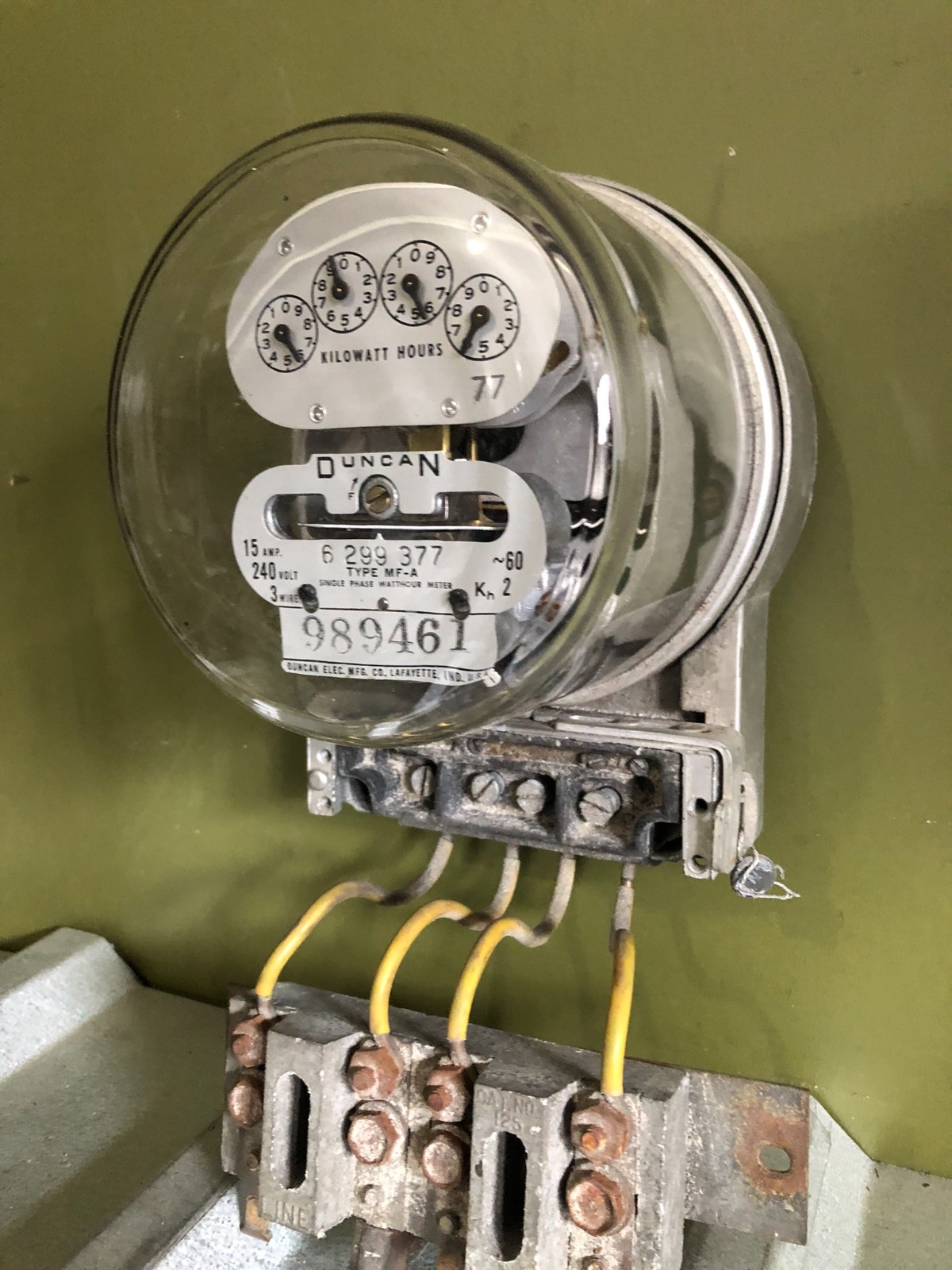 Vintage Duncan 120V 15A Watt Hour Electric Meter Type MF-A