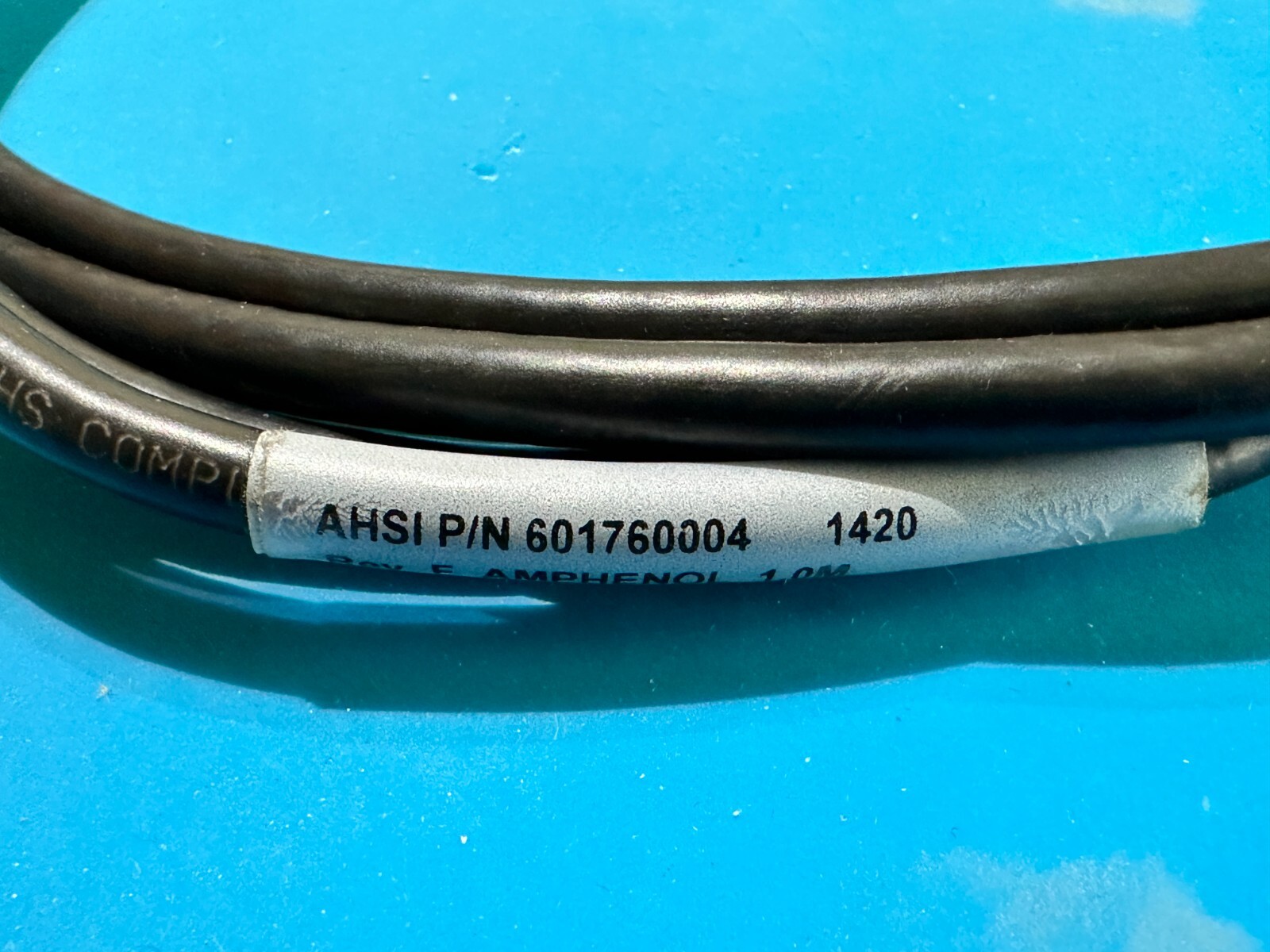 Amphenol 601760004 12 Gb HD Mini-SAS Cable Assembly, 28 AWG, 1 meter, passive