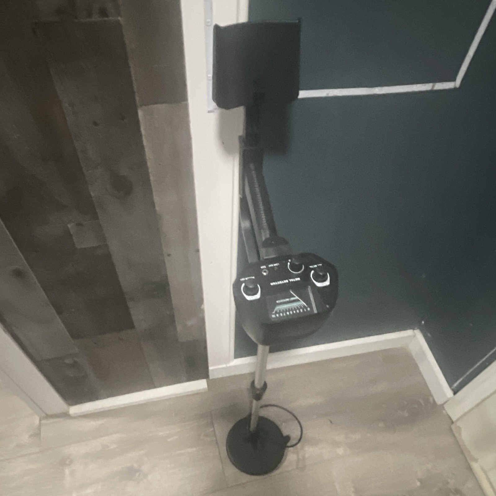 Ground Search Metal Detector w/ Discrimination, Sensitivity, Headphone Jack