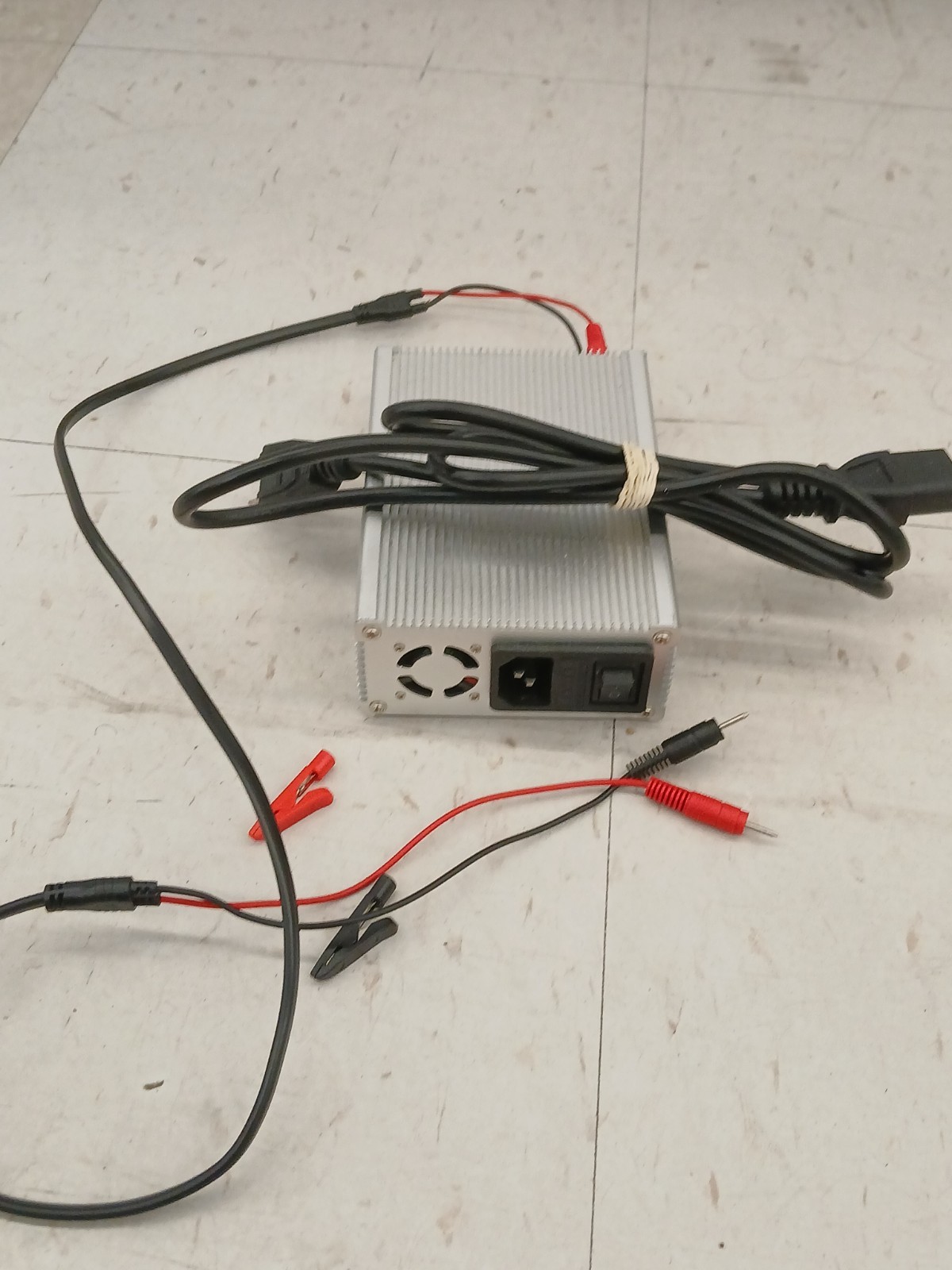 HR 1520 Adjustable DC Power Supply SMPS 15V 20A 300W 1-Channel
