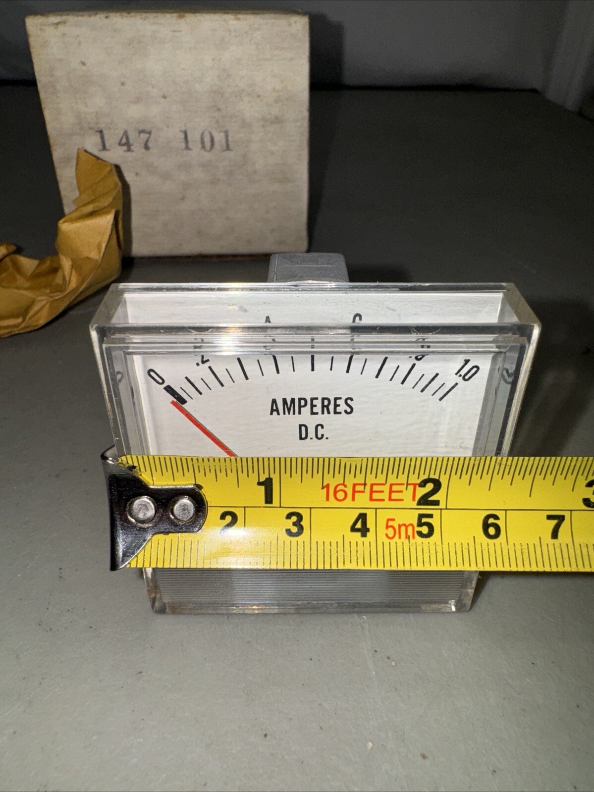 Amperes D.C. Meter Panel Gauge 0-1.0 147101 Unbranded