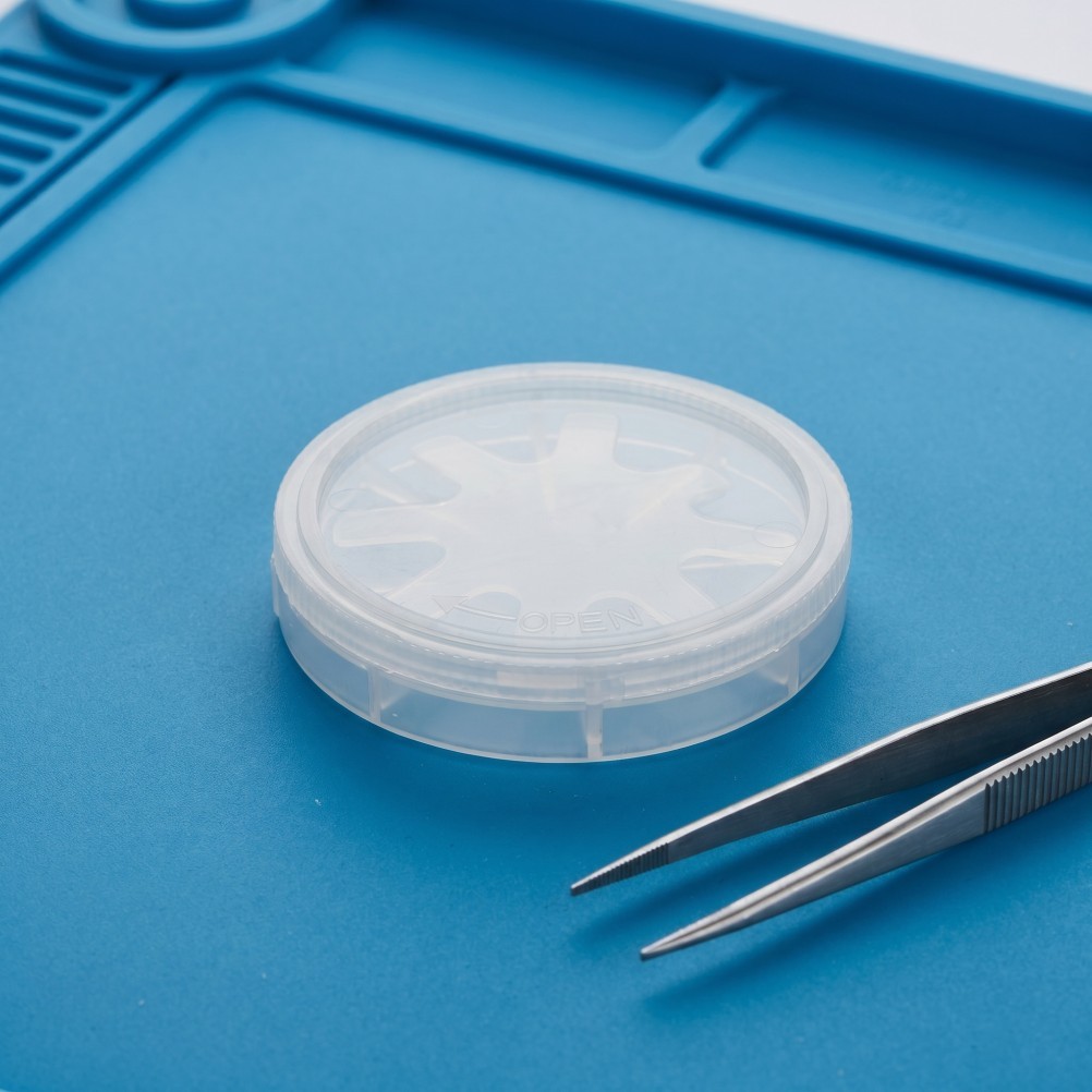 2Pcs Single Wafer Carrier Case: 2″ Cleanroom Storage Box, Includes Container,