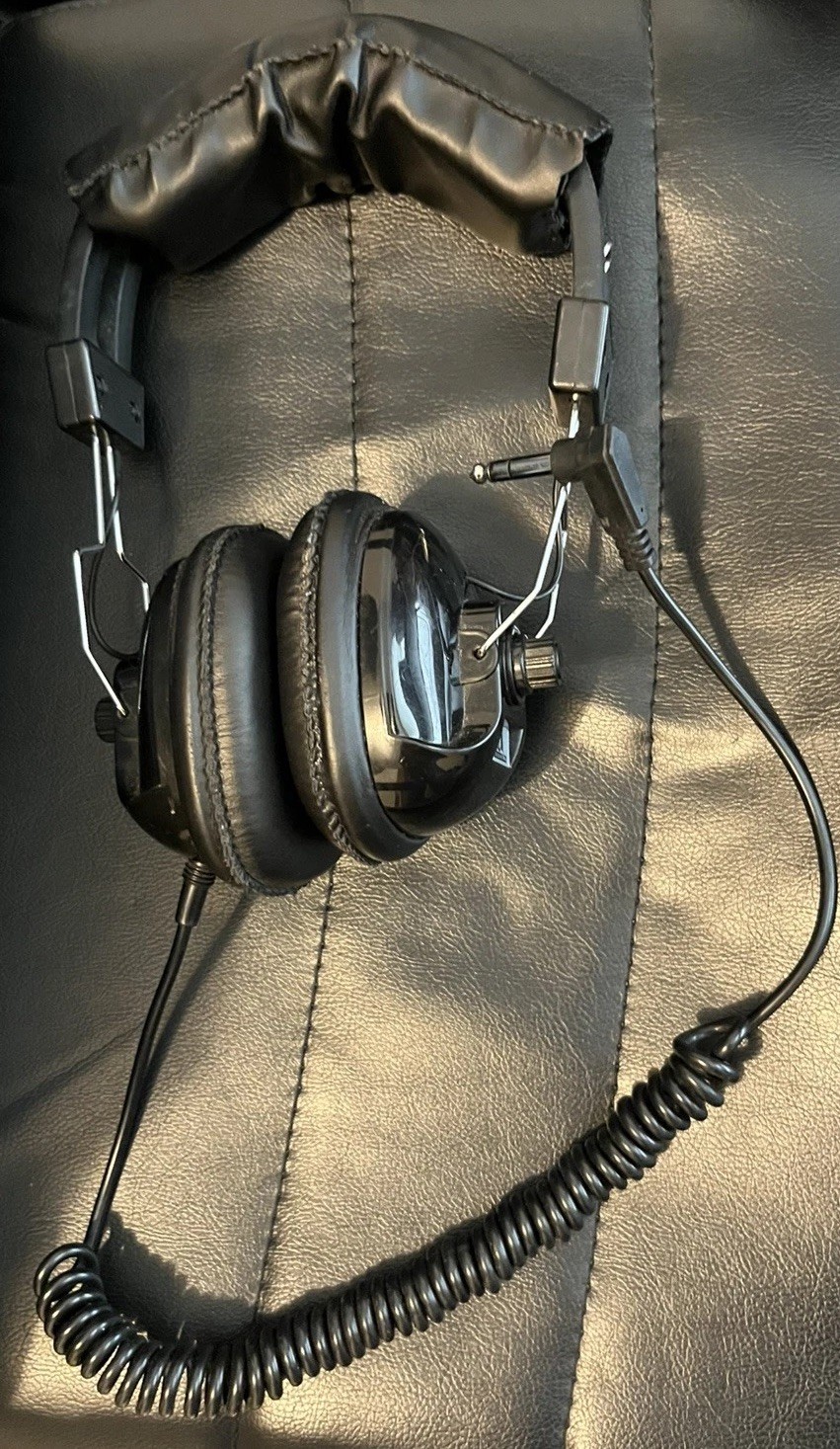 Headphones with Mono and Stereo Switch Volume Control Knobs Included 1/4 in Jack