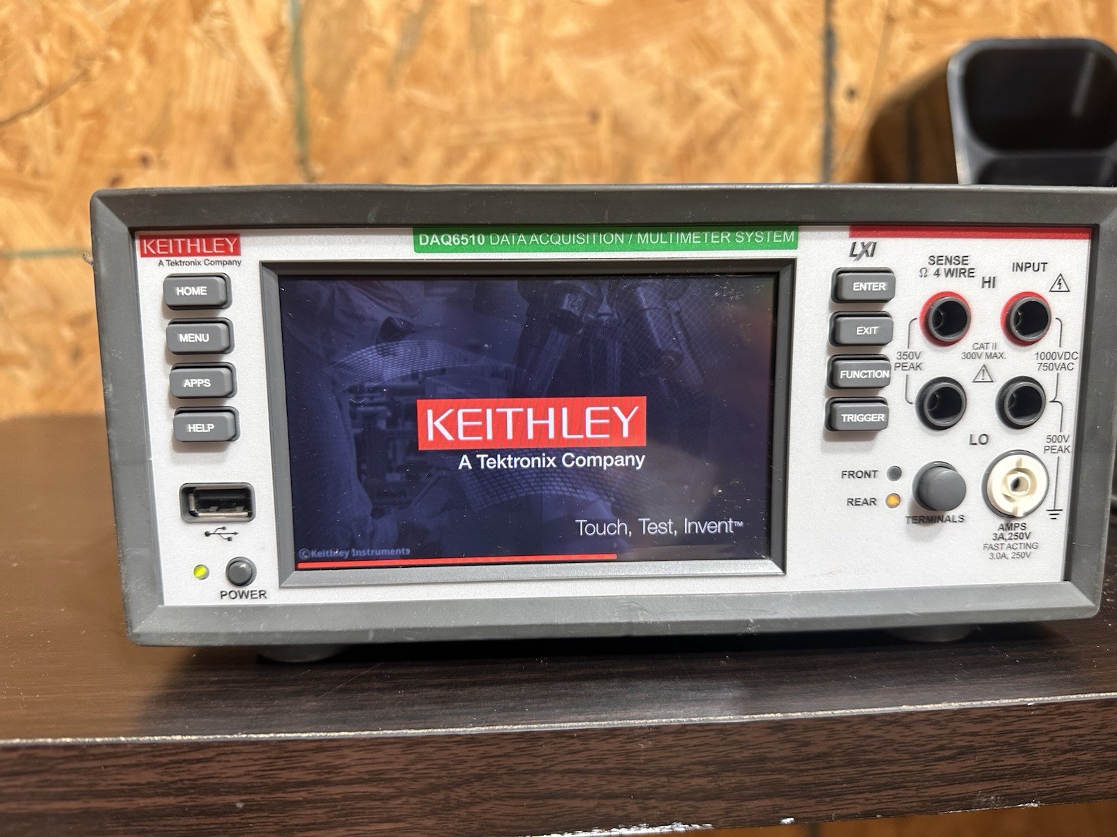 Keithley DAQ6510 6.5 Digit Data Acquisition Multimeter System Touchscreen Tested