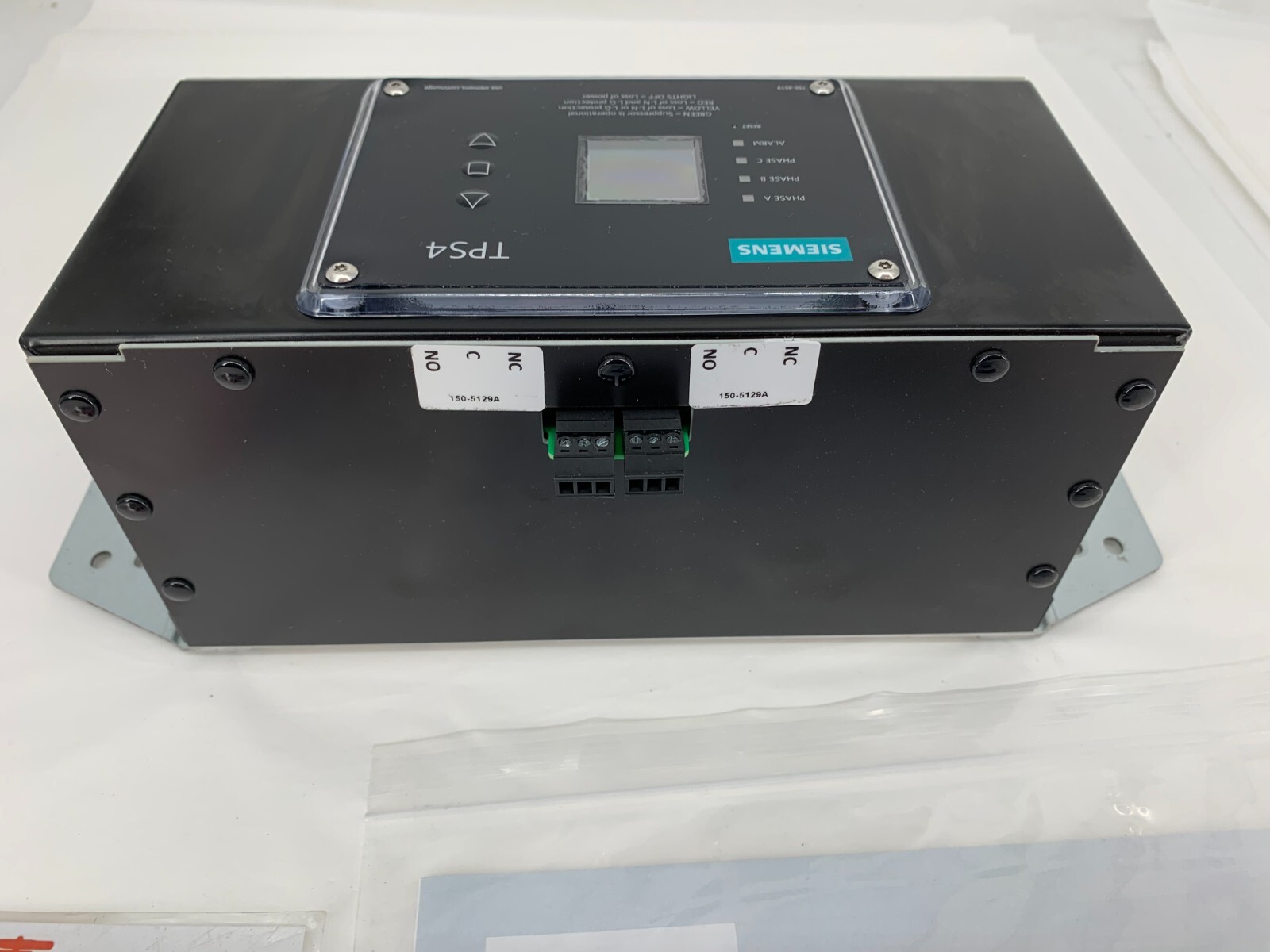 Siemens TPS4C0115XW02 Surge Protection Device SCCR 200kA 208/120V 3P w/Counter