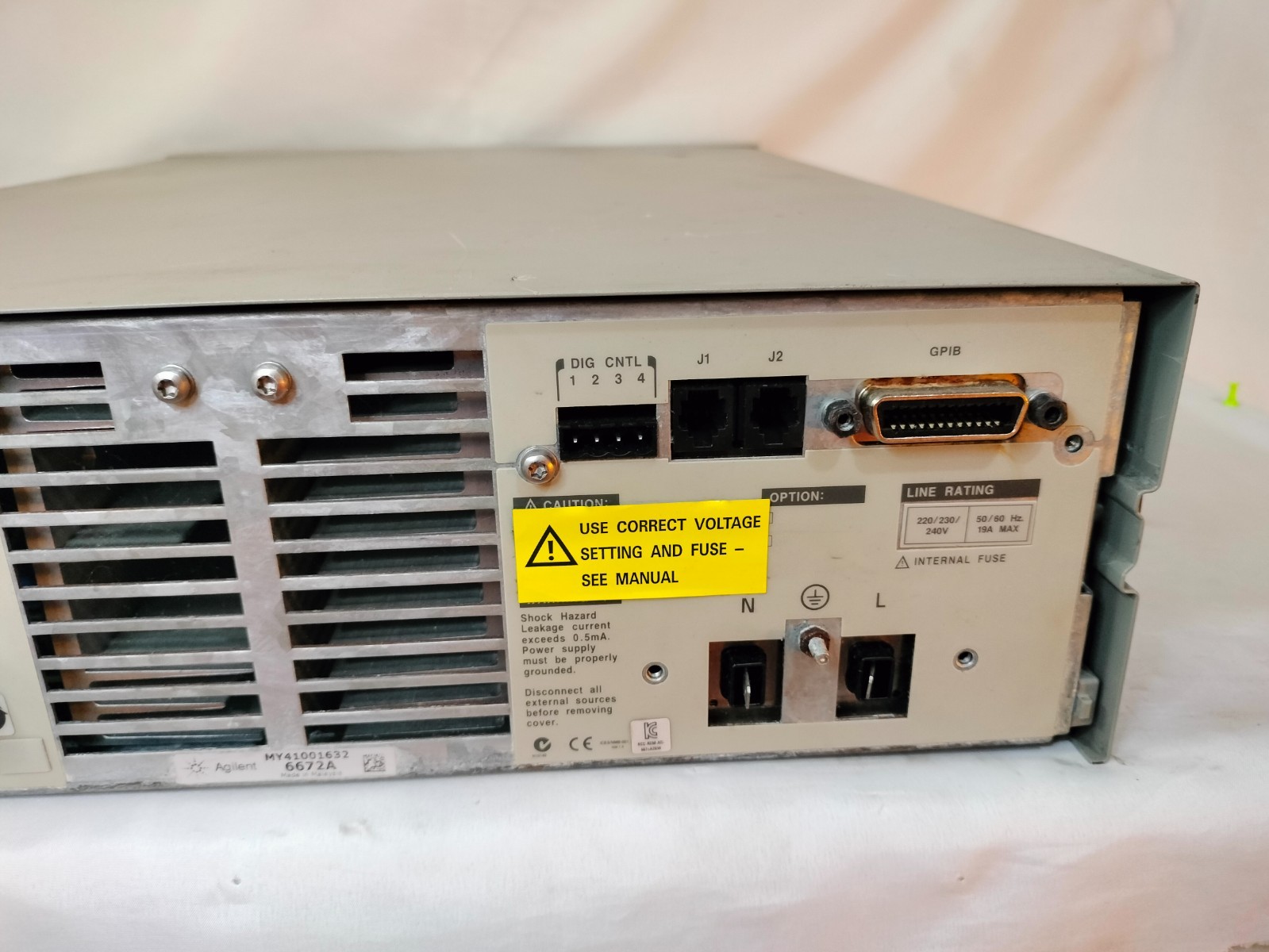 Agilent 6672A System DC Power Supply 0-20V/0-100A Made in Malaysia MY41001632