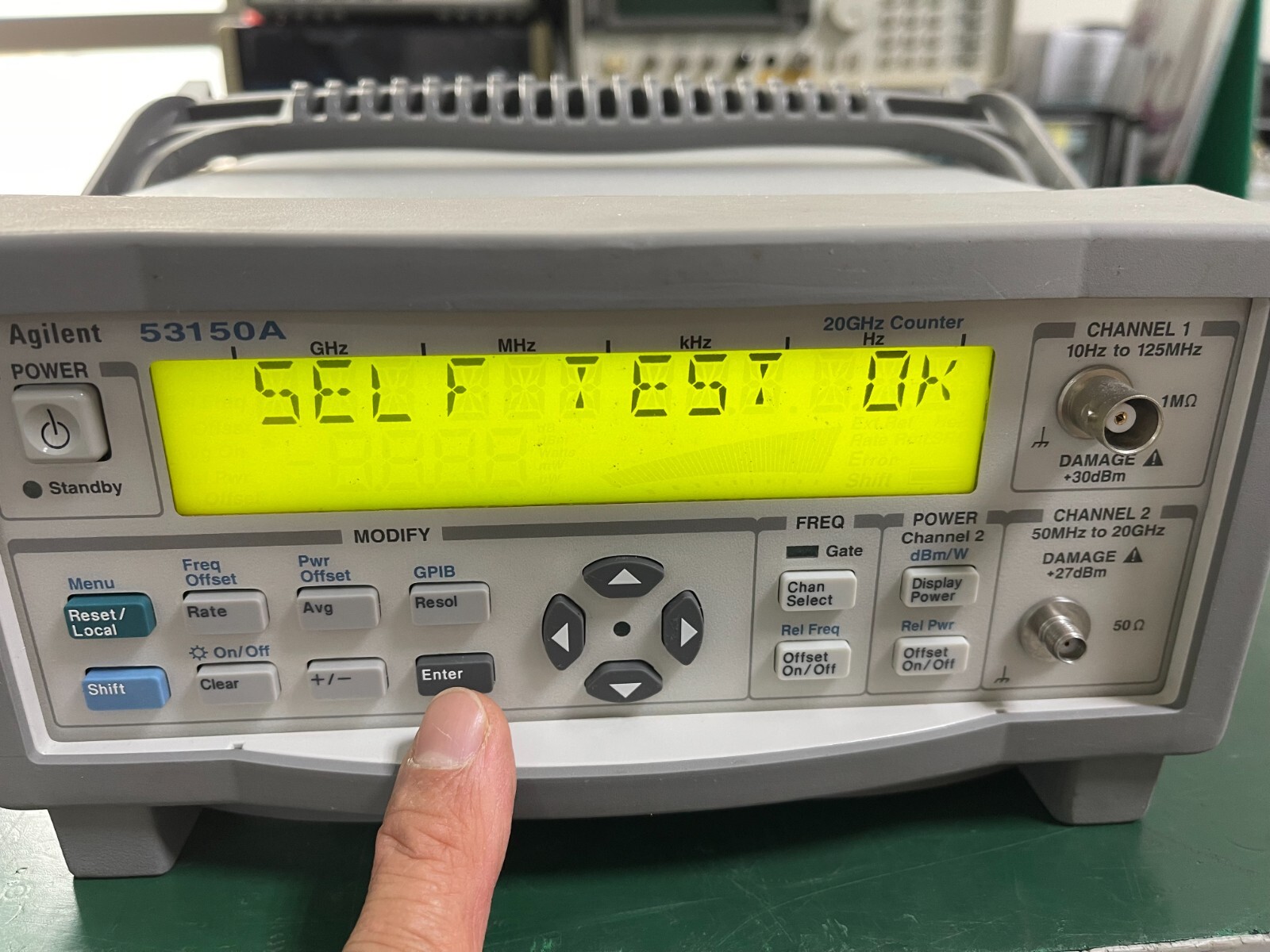 Agilent Keysight 53150A 10Hz-20GHz CW Microwave Frequency Counter _1096